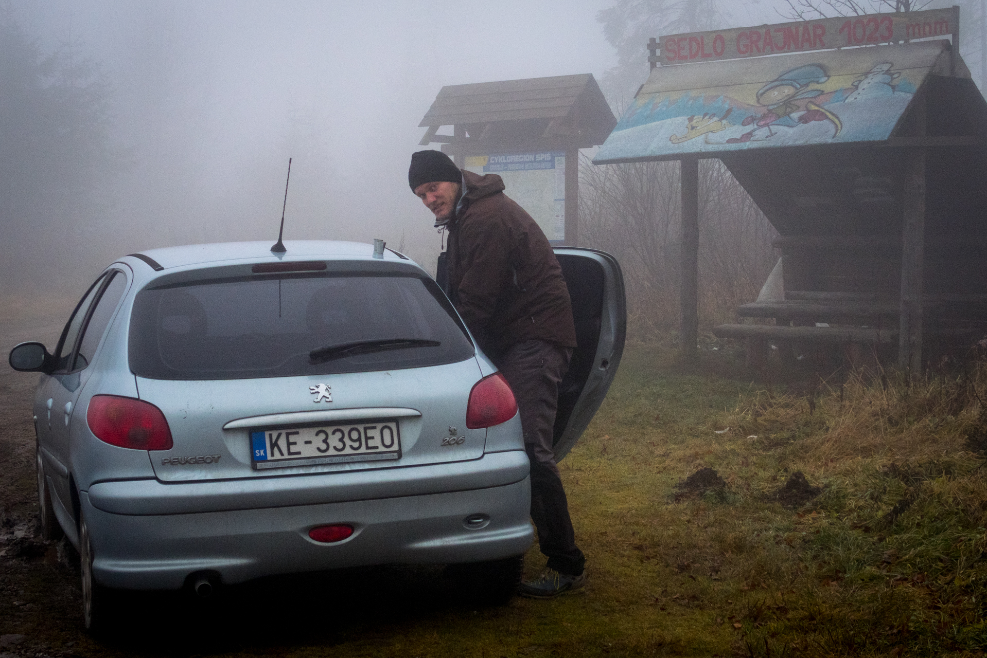 Veľká Knola zo sedla Grajnár (Volovské vrchy)