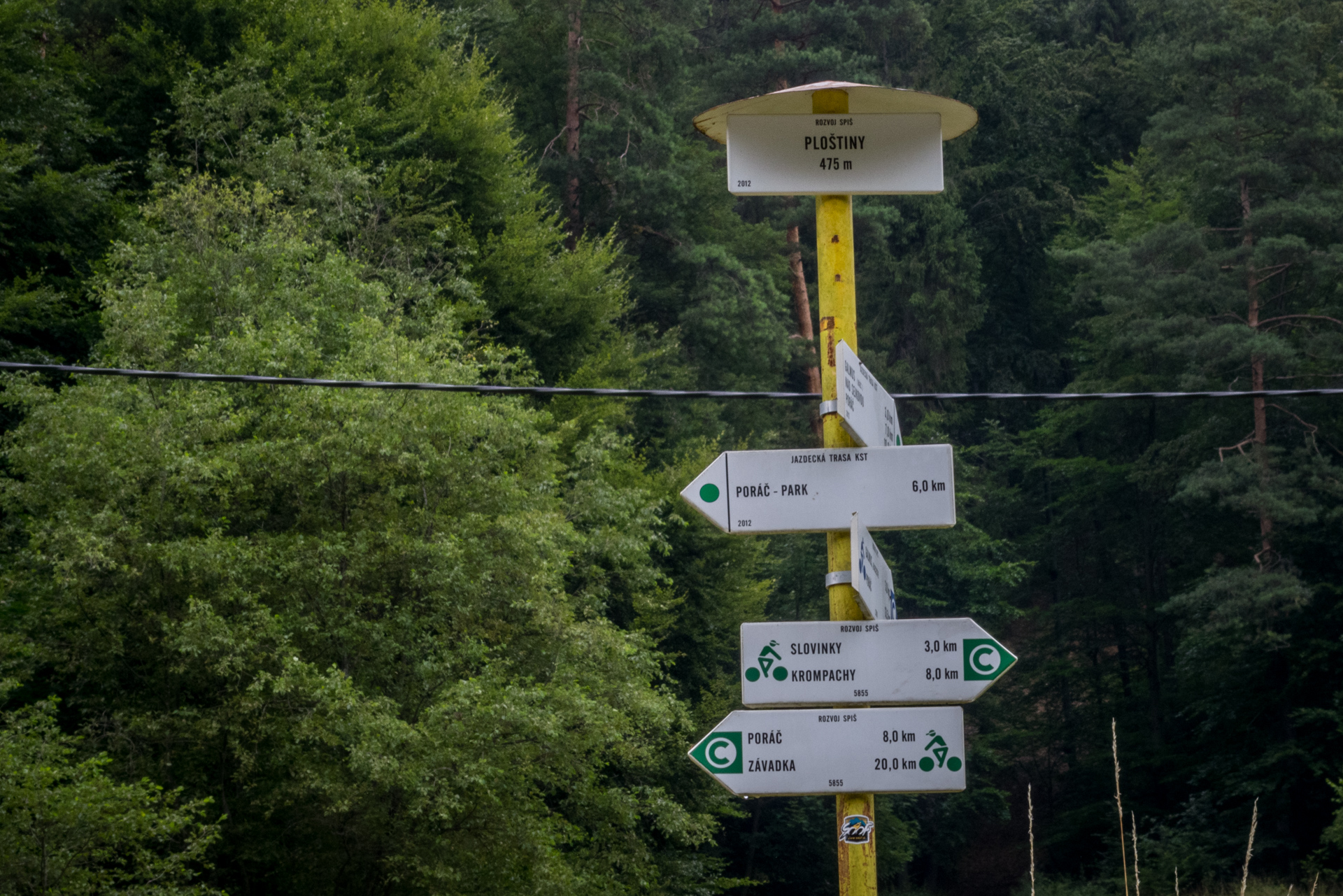 Vysoký vrch a Biela skala zo Sloviniek (Volovské vrchy)