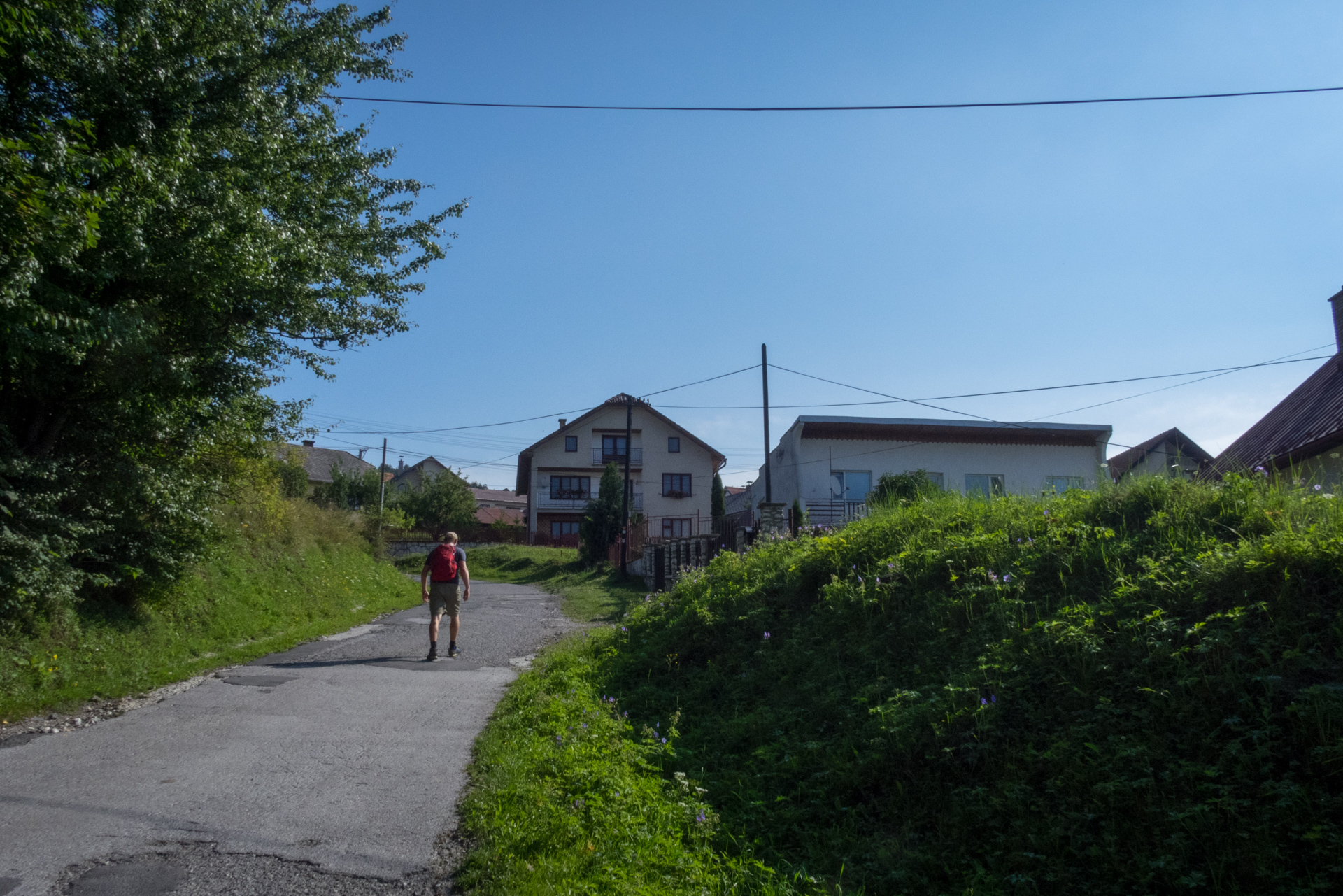 Vysoký vrch a Biela skala zo Sloviniek (Volovské vrchy)