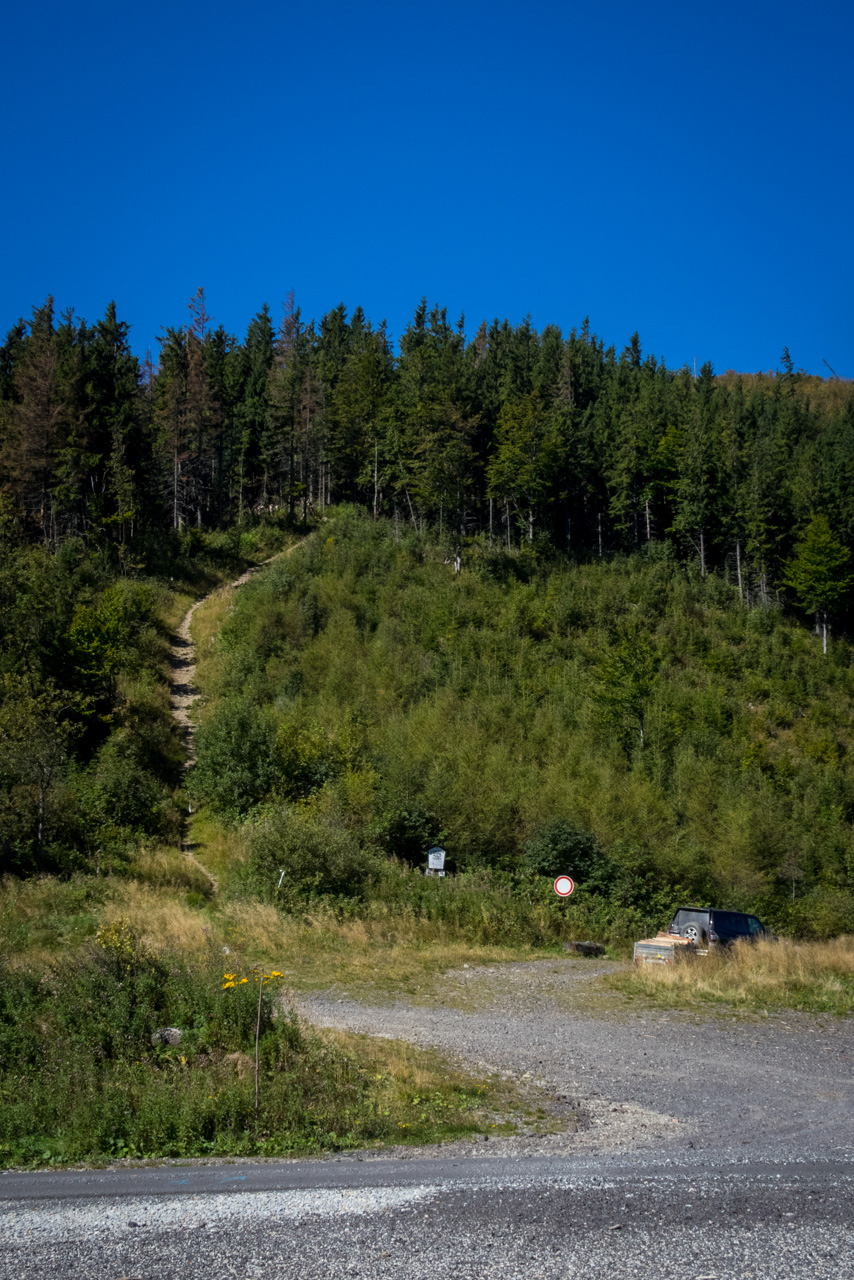 Z Heľpy cez Veľkú Vápenicu na útulňu Andrejcová (Nízke Tatry)