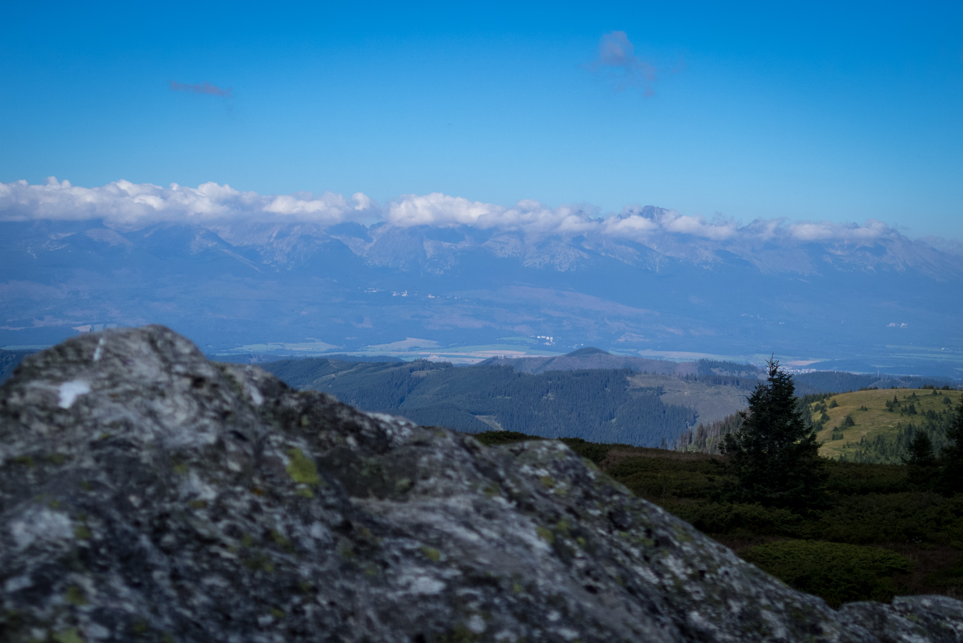 Z Heľpy cez Veľkú Vápenicu na útulňu Andrejcová (Nízke Tatry)