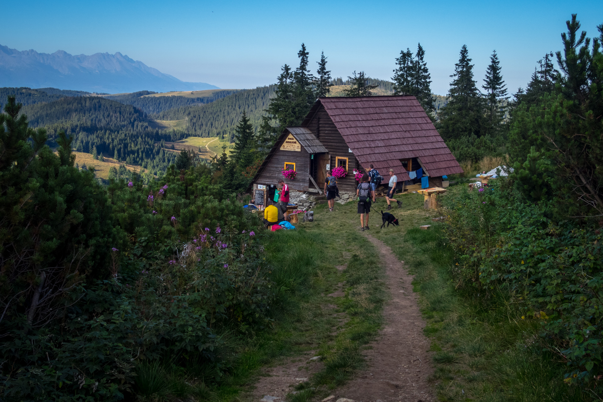 Z Heľpy cez Veľkú Vápenicu na útulňu Andrejcová (Nízke Tatry)