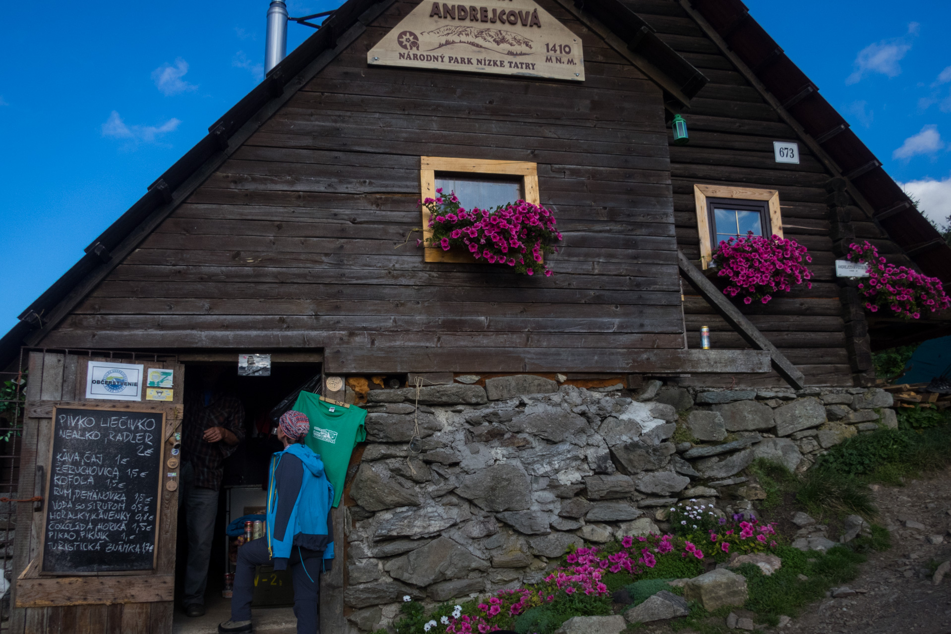 Z Heľpy cez Veľkú Vápenicu na útulňu Andrejcová (Nízke Tatry)