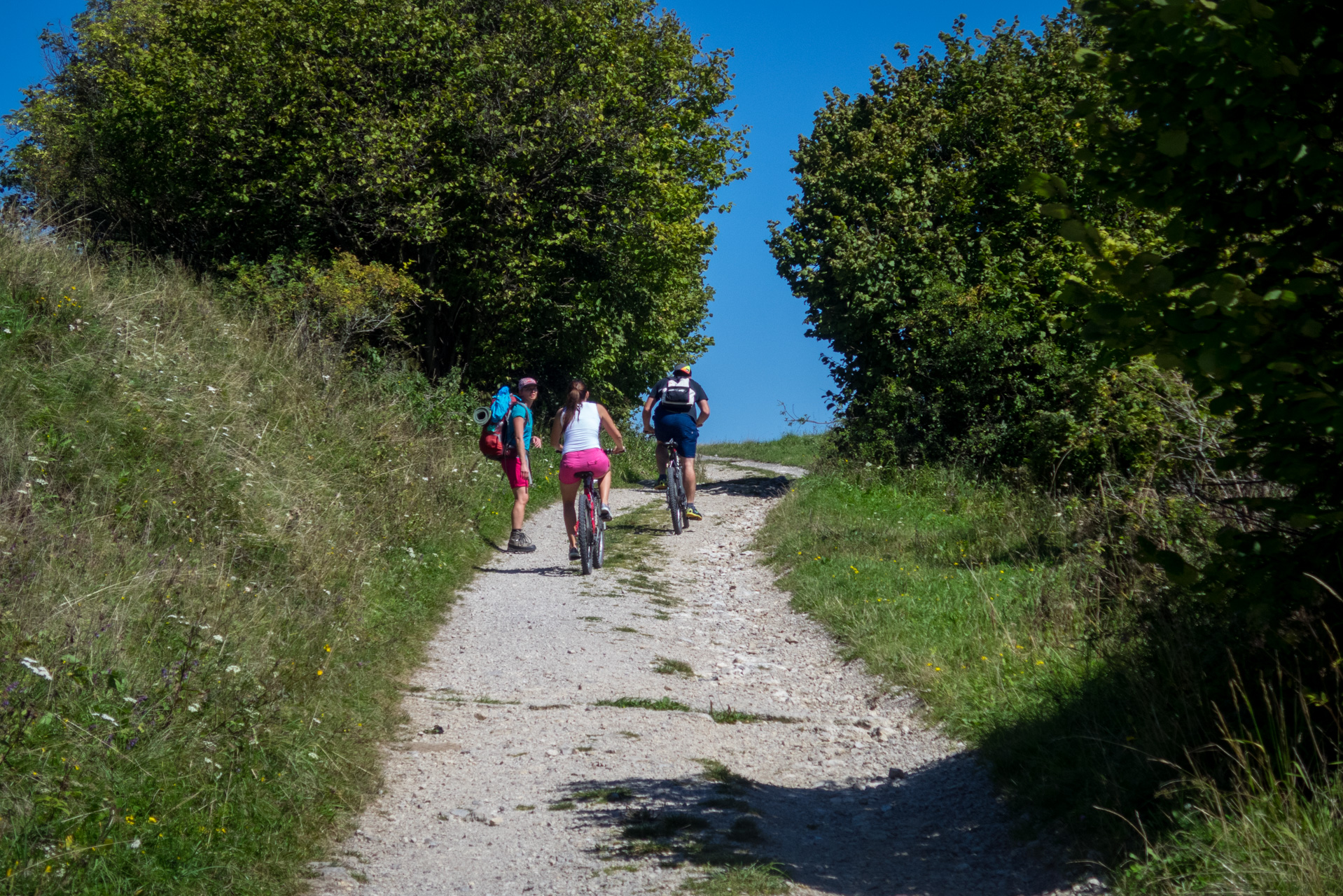 Z vojenskej zotavovne Smrekovica cez Nižné Šiprúnske sedlo do Bieleho potoka (Veľká Fatra)