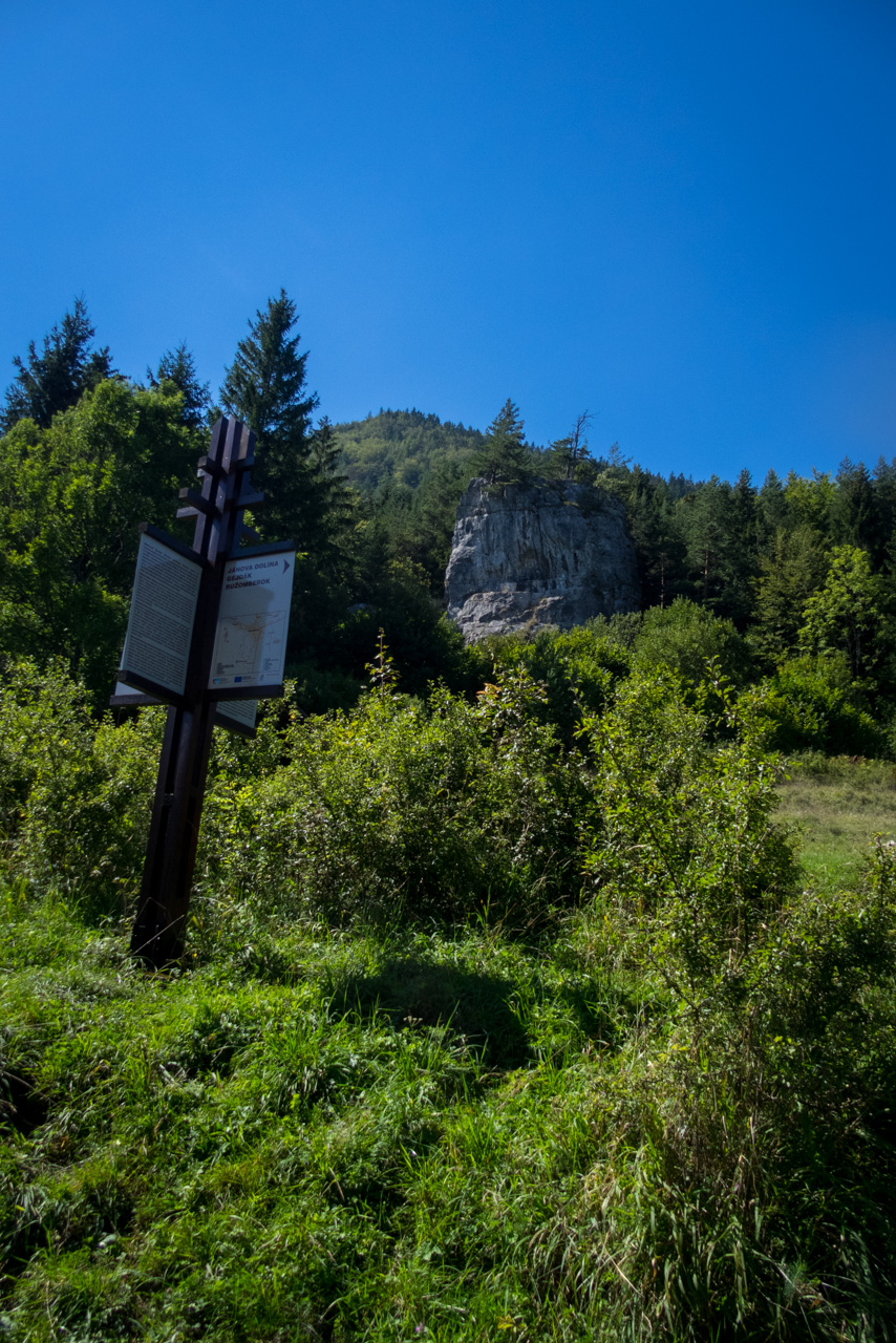 Z vojenskej zotavovne Smrekovica cez Nižné Šiprúnske sedlo do Bieleho potoka (Veľká Fatra)