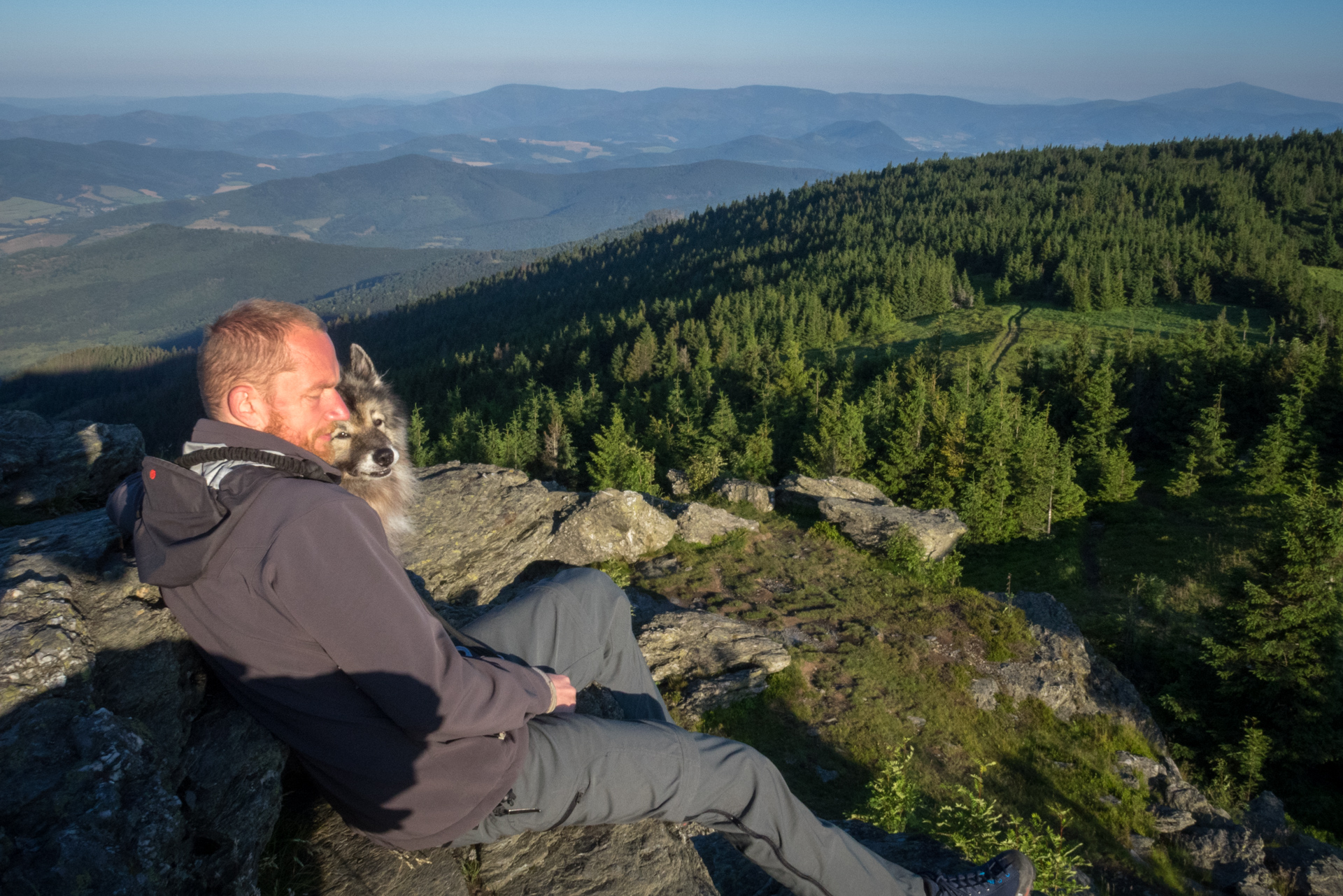 Zo Skaliska do Henclovej (Volovské vrchy)