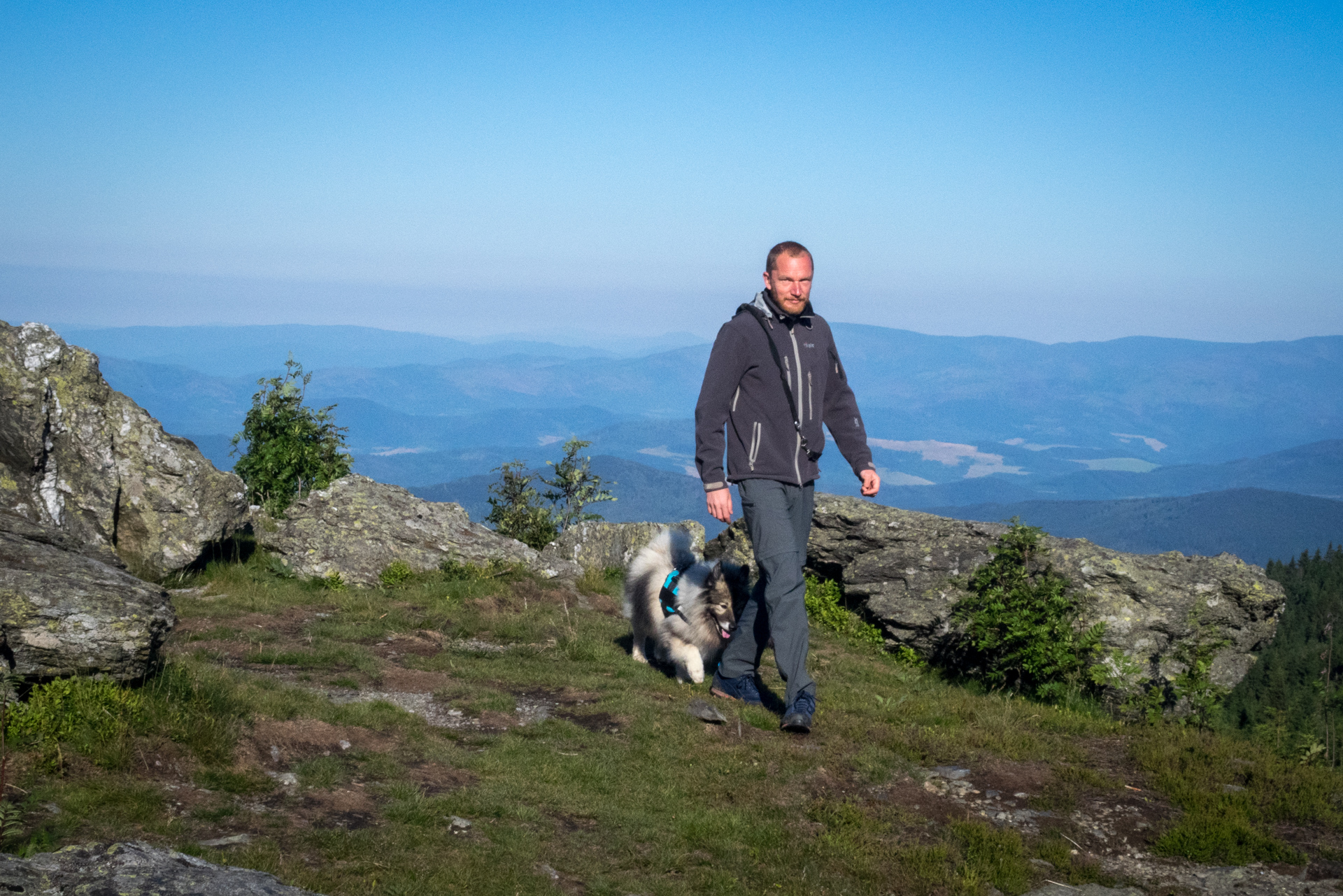 Zo Skaliska do Henclovej (Volovské vrchy)