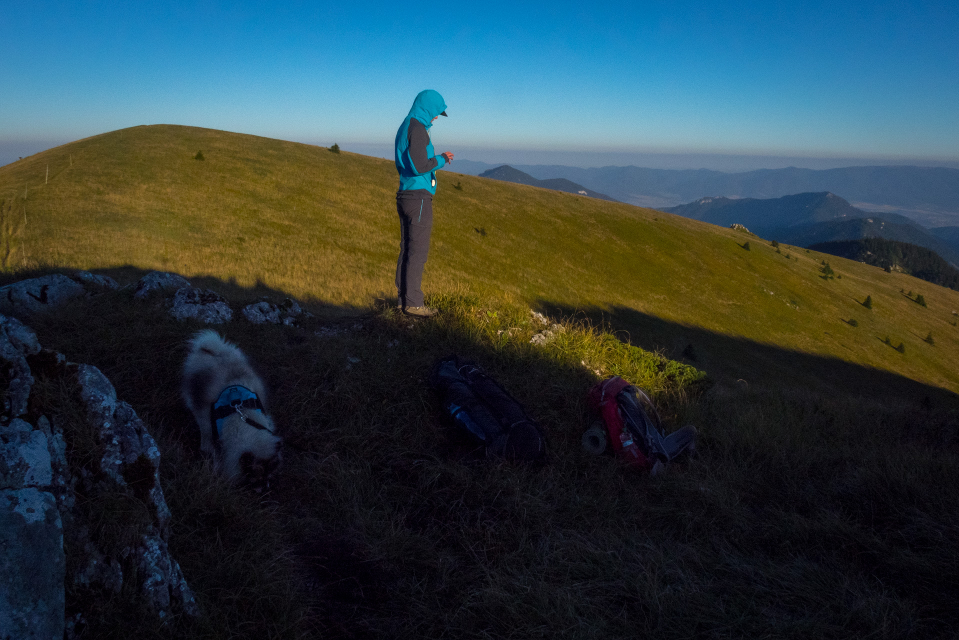 Zo Suchého vrchu cez Ploskú na voj. zotavovňu Smrekovica (Veľká Fatra)