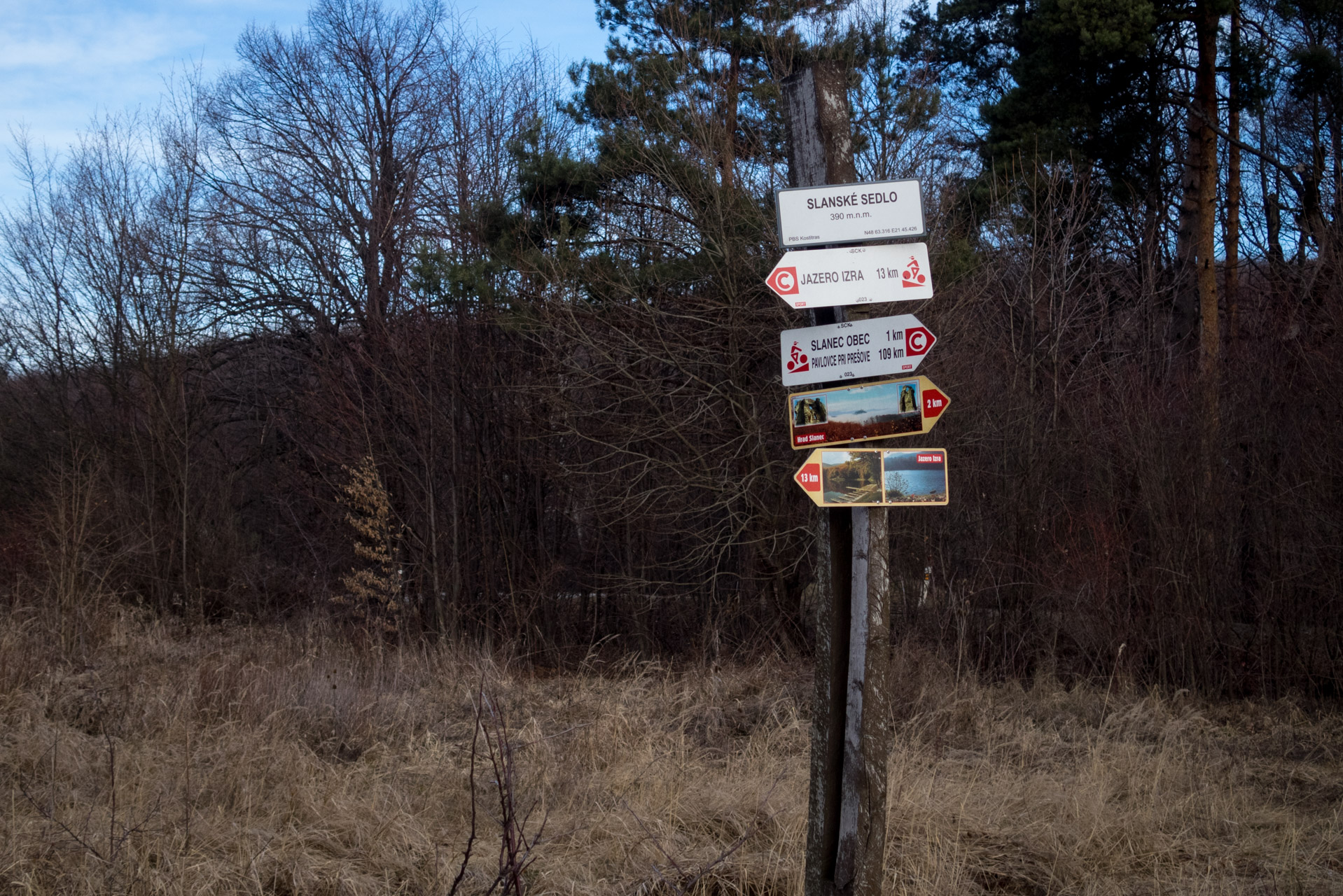 Bradlo a Dobrák zo Slanského sedla (Slanské vrchy)