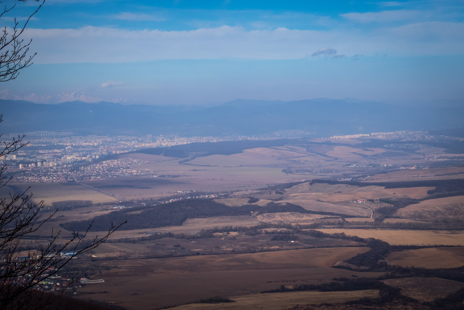 Bradlo a Dobrák zo Slanského sedla (Slanské vrchy)