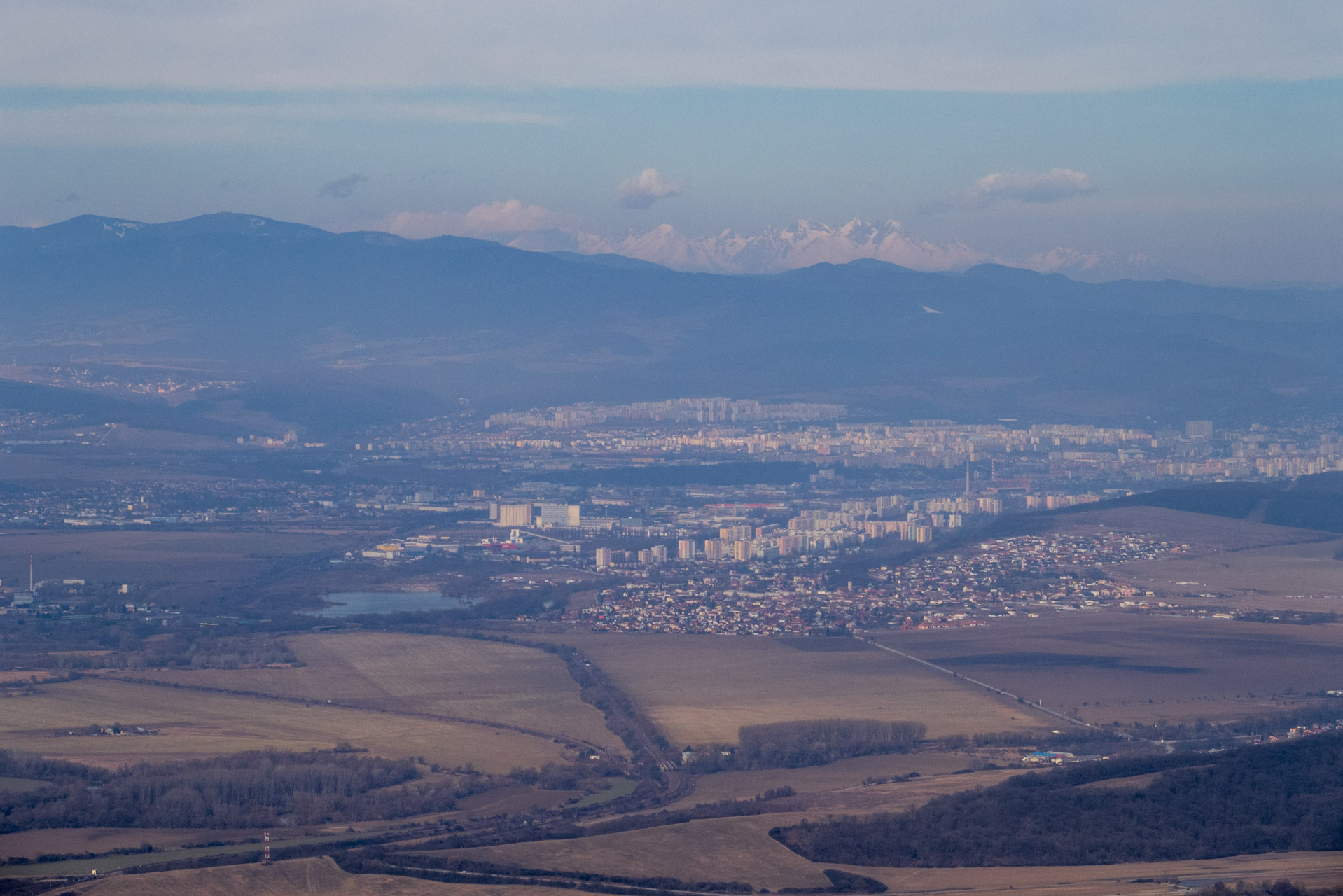 Bradlo a Dobrák zo Slanského sedla (Slanské vrchy)