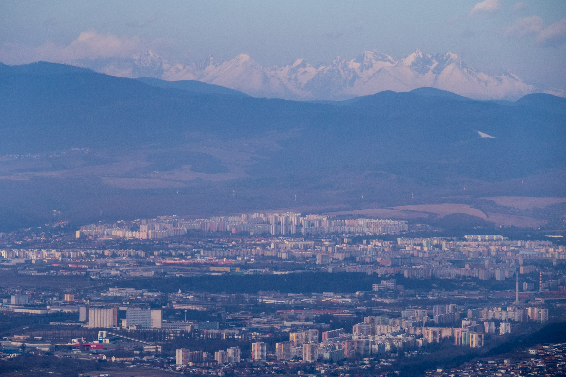 Bradlo a Dobrák zo Slanského sedla (Slanské vrchy)