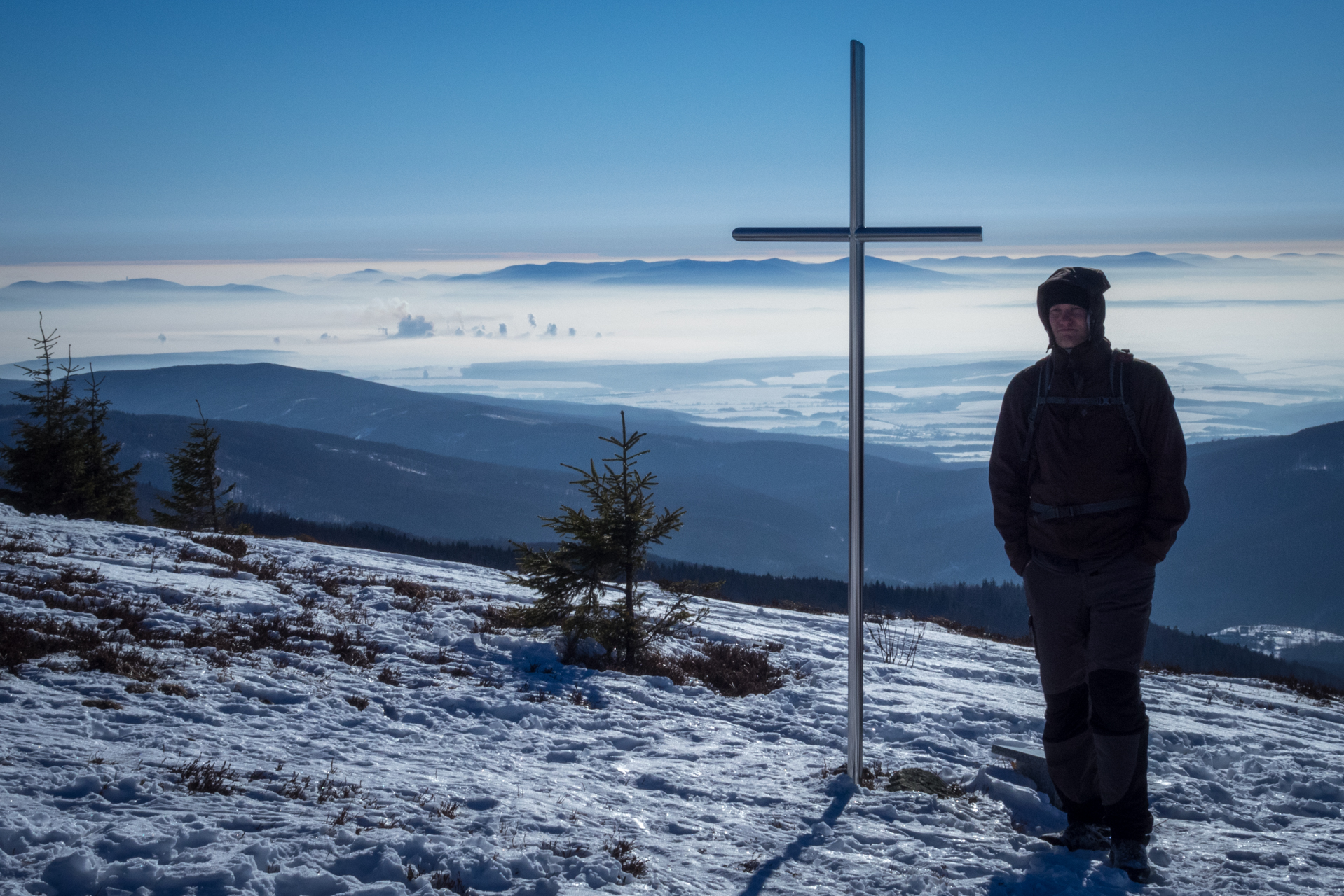 Kojšovská hoľa zo Zlatej Idky v zime (Volovské vrchy)