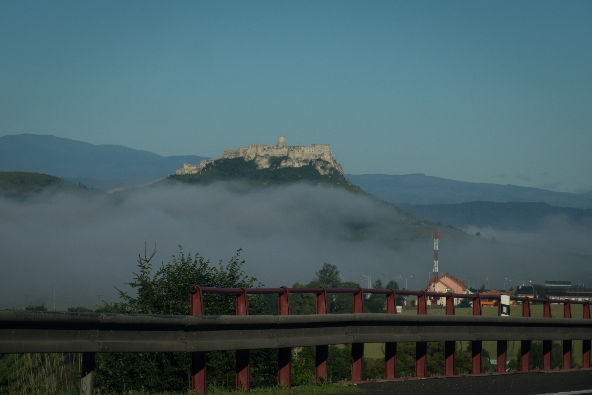 Krakova hoľa od ATC Bystrina (Nízke Tatry)