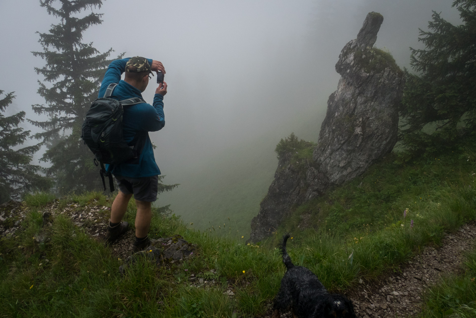 Krakova hoľa od ATC Bystrina (Nízke Tatry)