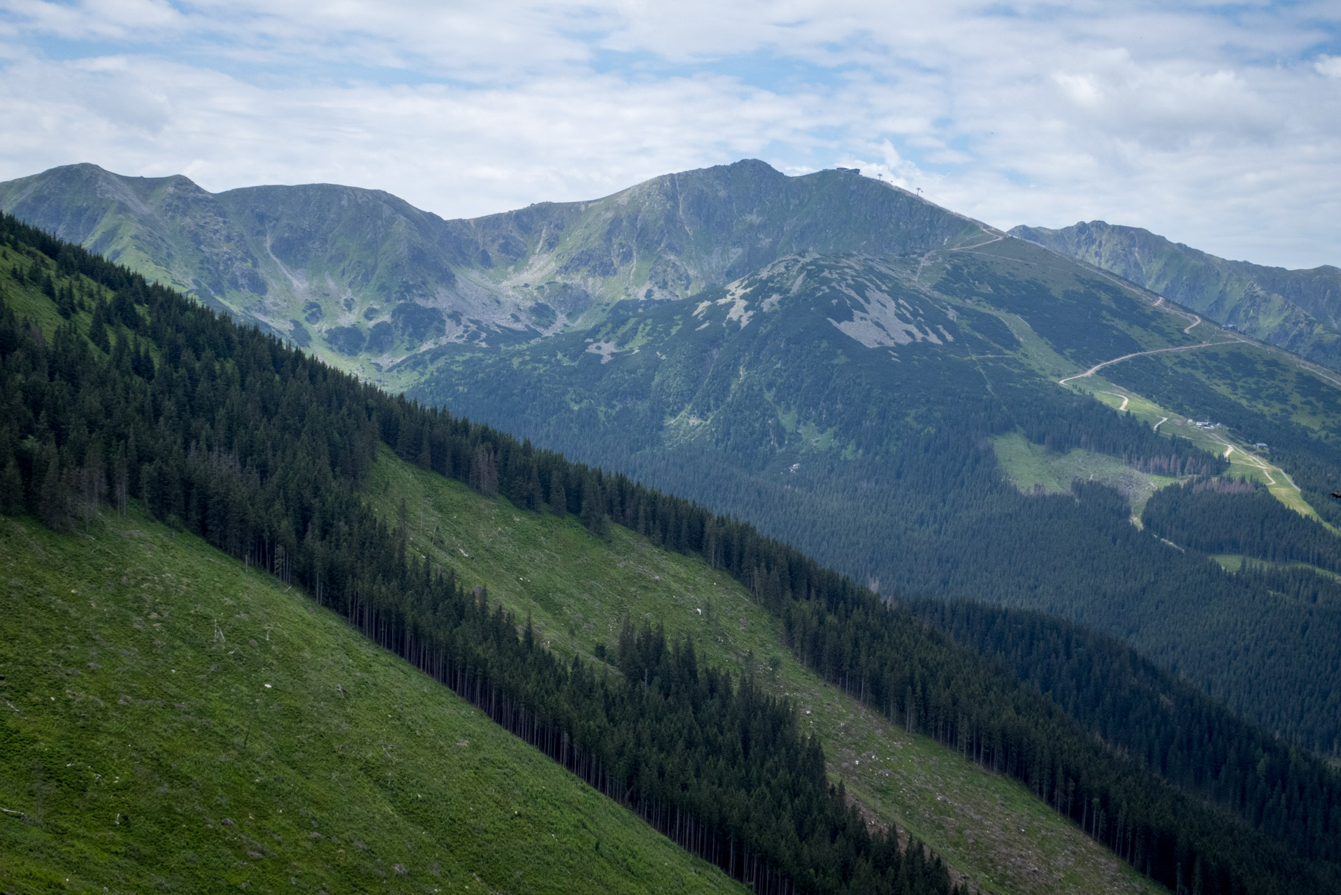 Krakova hoľa od Stanišovskej doliny, ústie (Nízke Tatry)