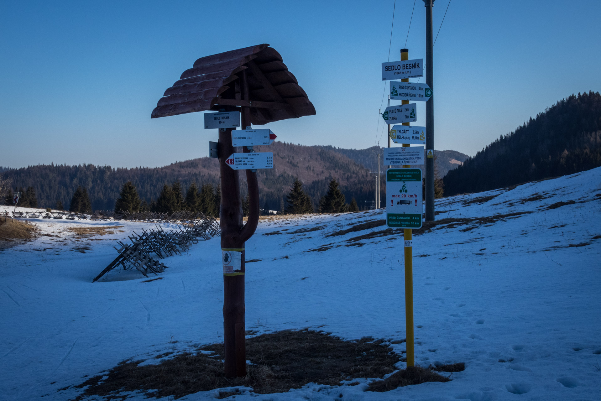 Ondrejisko (Borovniak) zo sedla Besník (Slovenský raj)