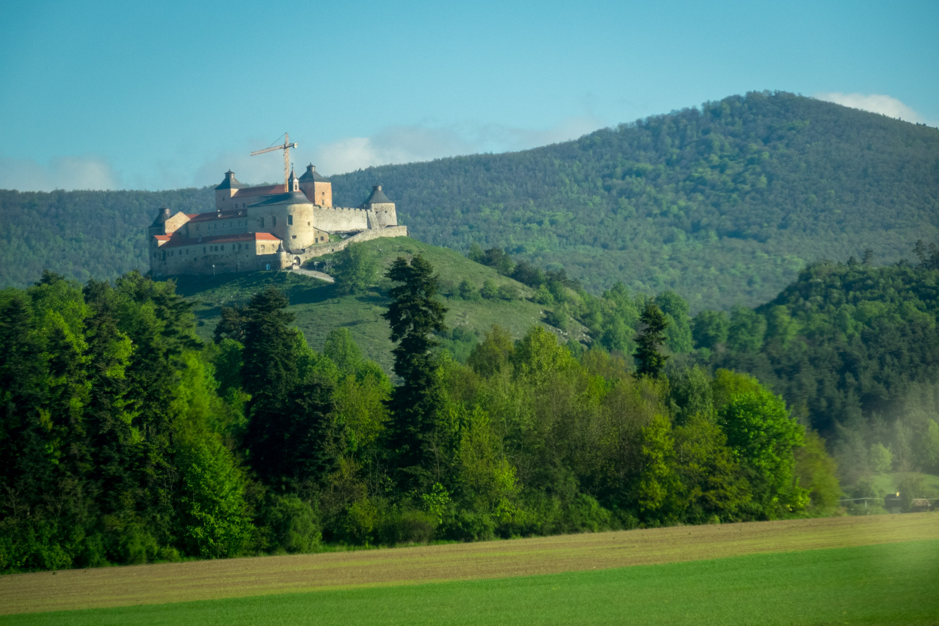 Opičia skala a Turecká z Rožňavskej bane (Revúcka vrchovina)