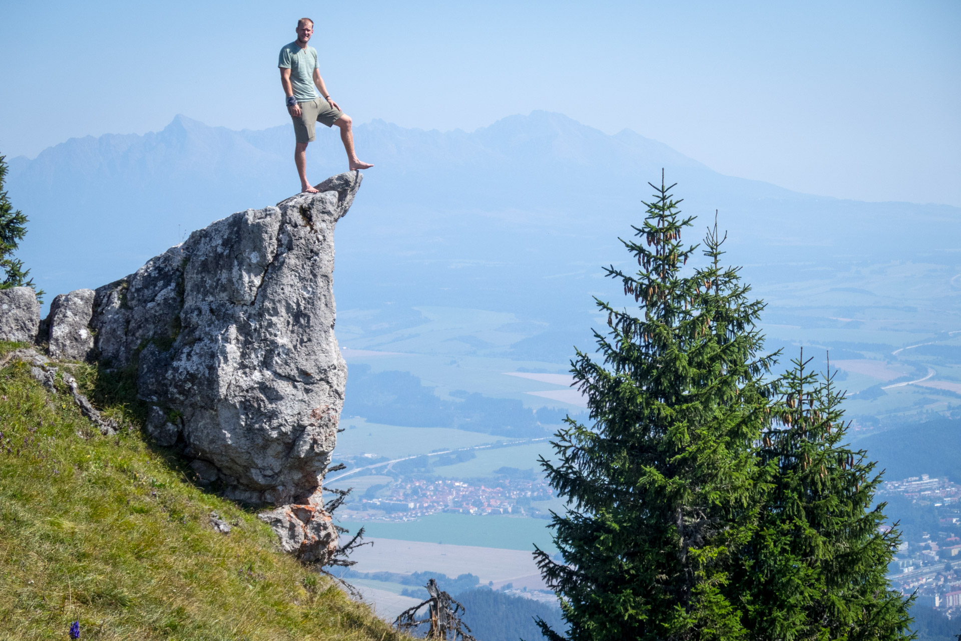 Poludnica z Iľanova cez sedlo pod Kúpeľom (Nízke Tatry)