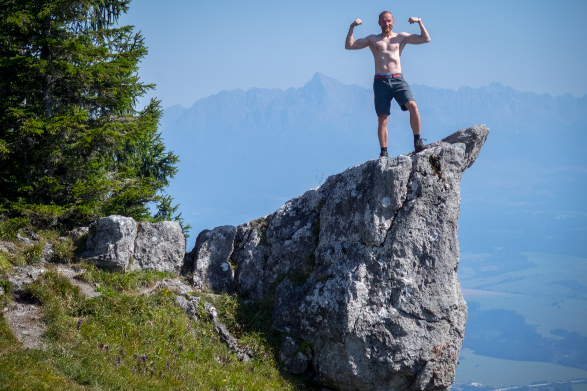 Poludnica z Iľanova cez sedlo pod Kúpeľom (Nízke Tatry)