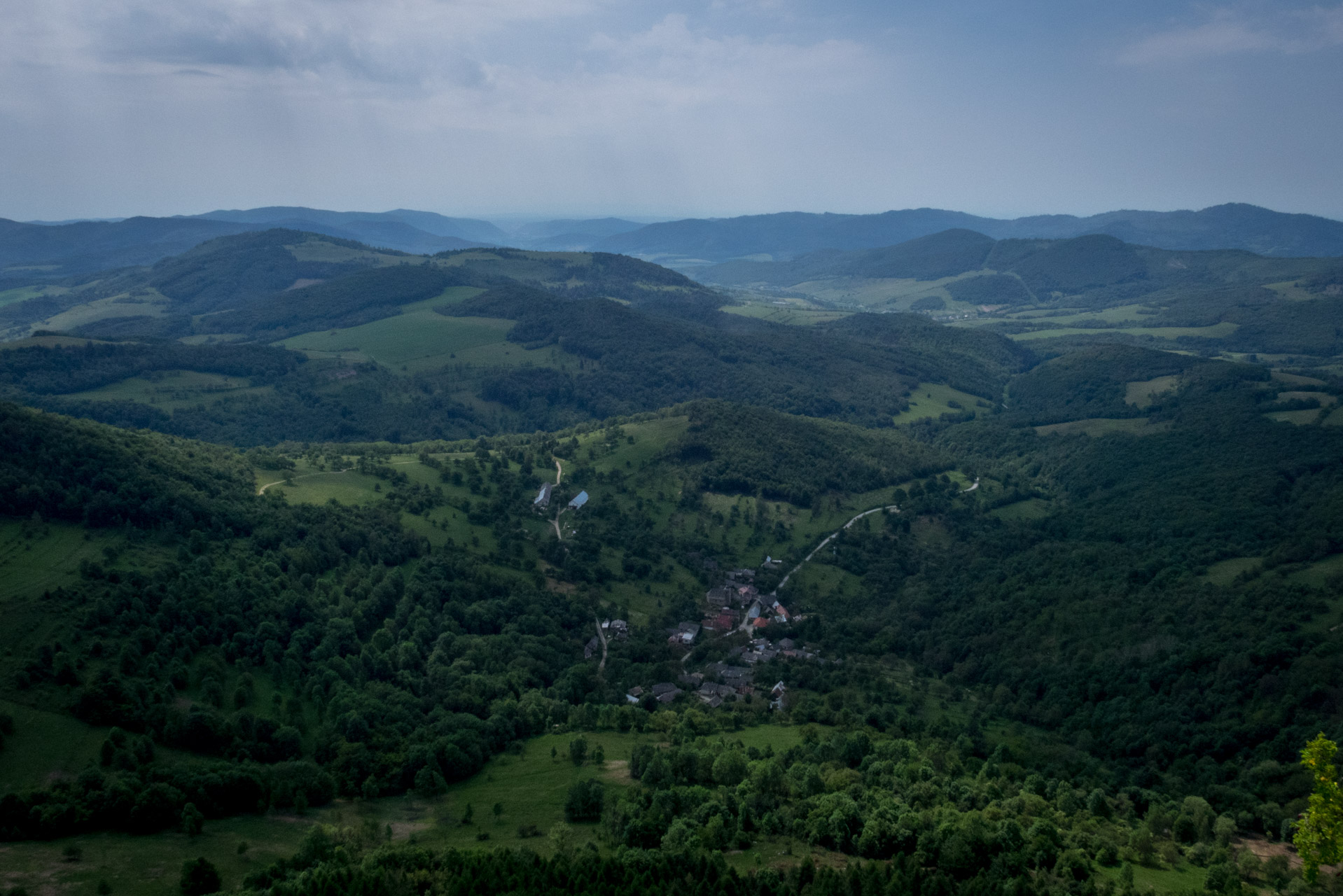 Radzim a Vdovčíkovo kreslo z Vlachova (Stolické vrchy)