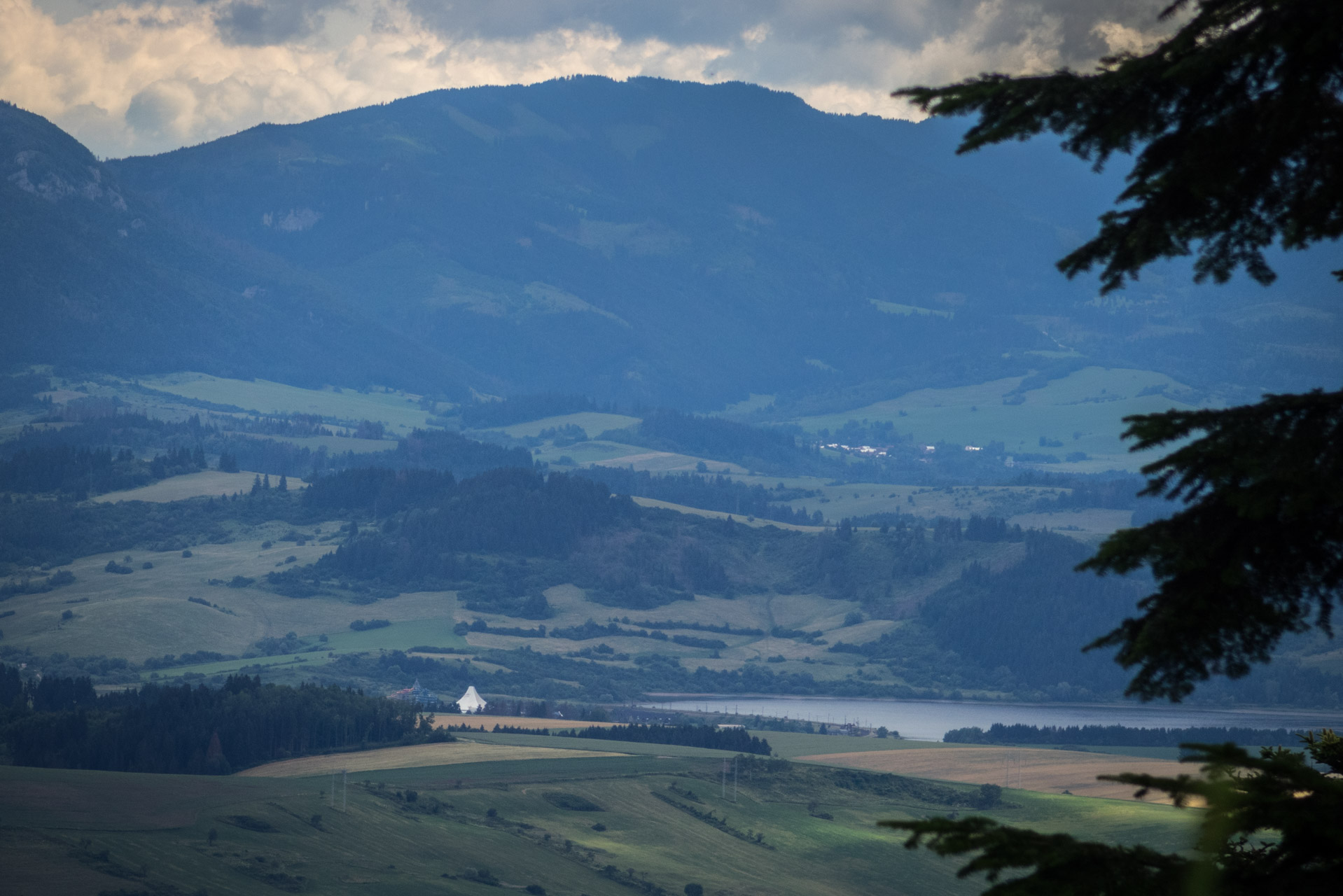 Salatín z Ludrovej cez Úplazy (Nízke Tatry)