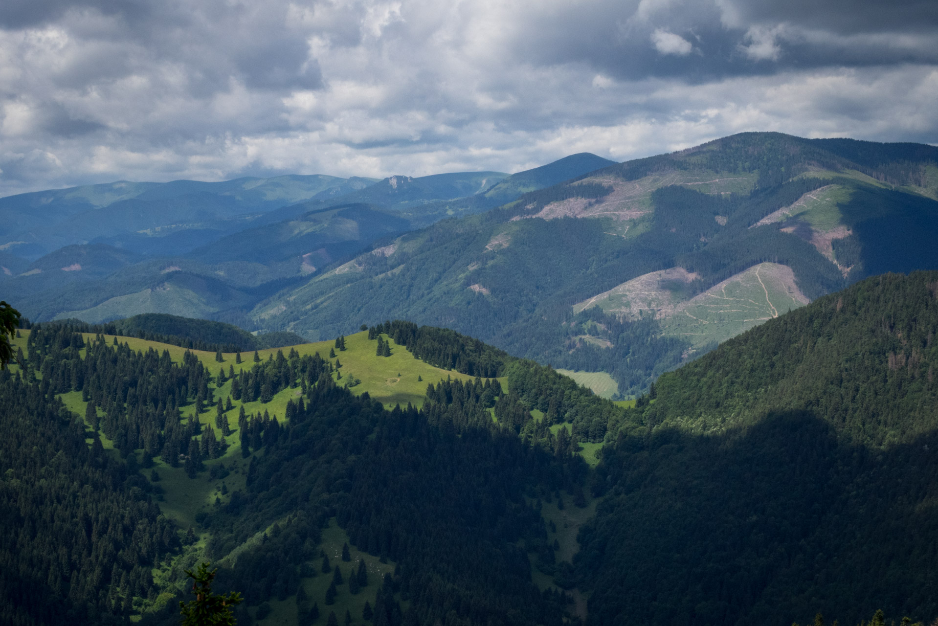 Salatín z Ludrovej cez Úplazy (Nízke Tatry)