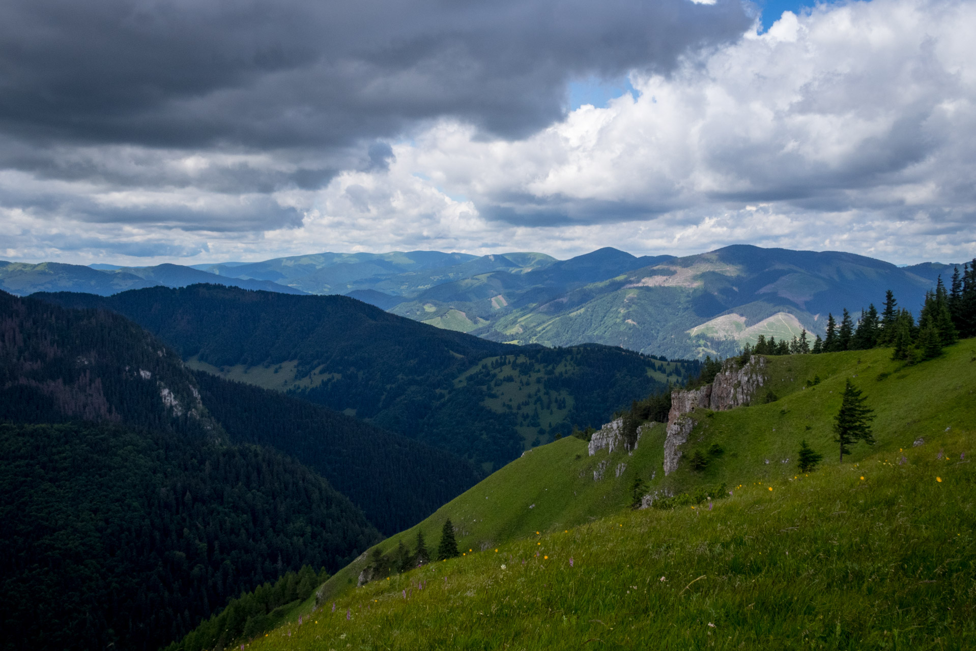 Salatín z Ludrovej cez Úplazy (Nízke Tatry)