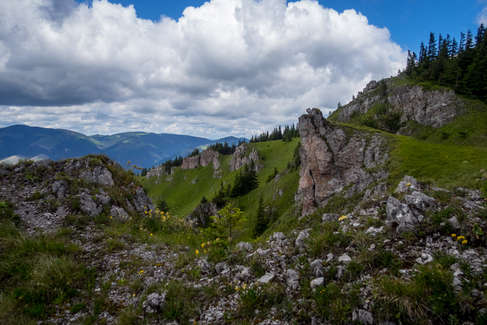 Salatín z Ludrovej cez Úplazy (Nízke Tatry)