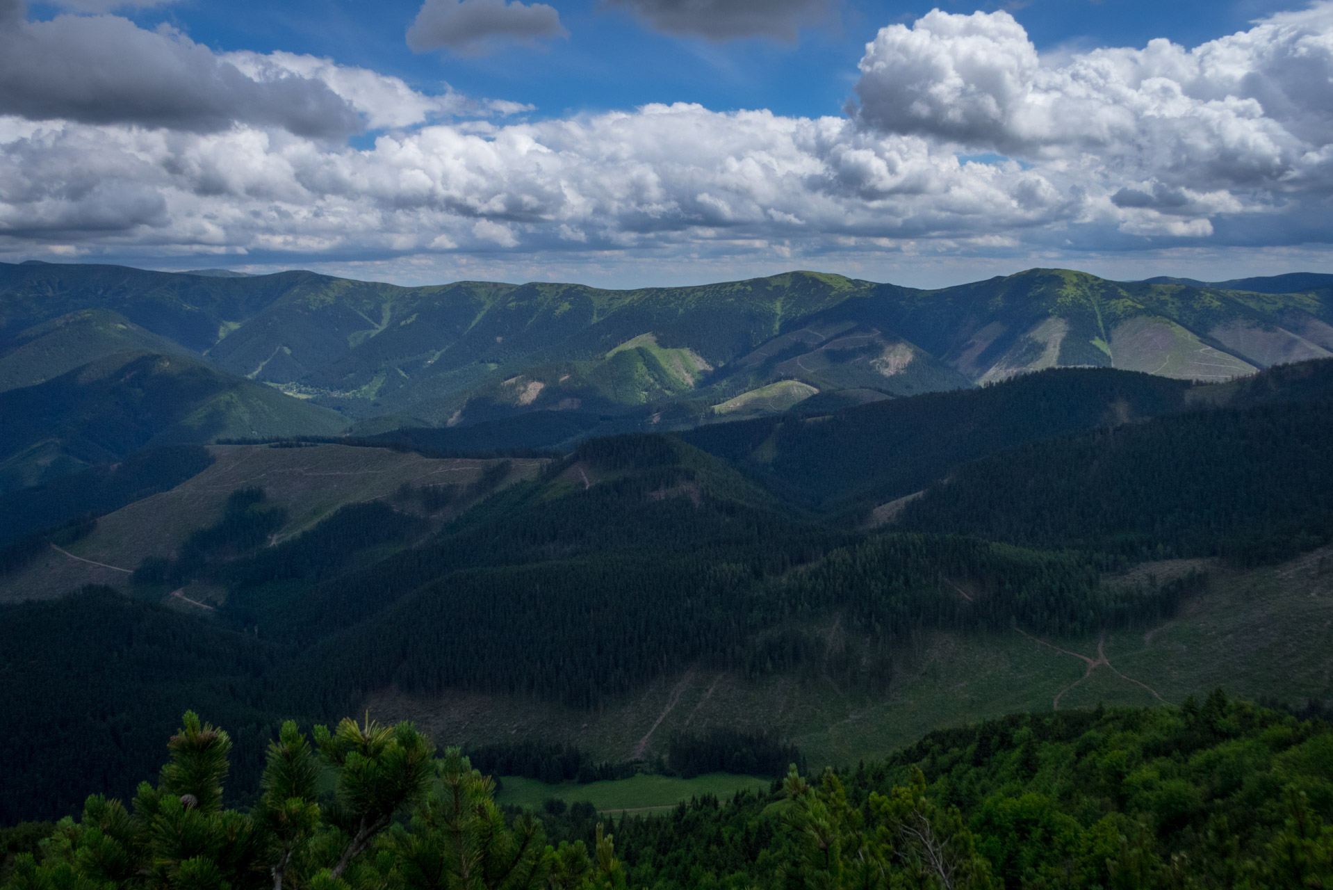 Salatín z Ludrovej cez Úplazy (Nízke Tatry)