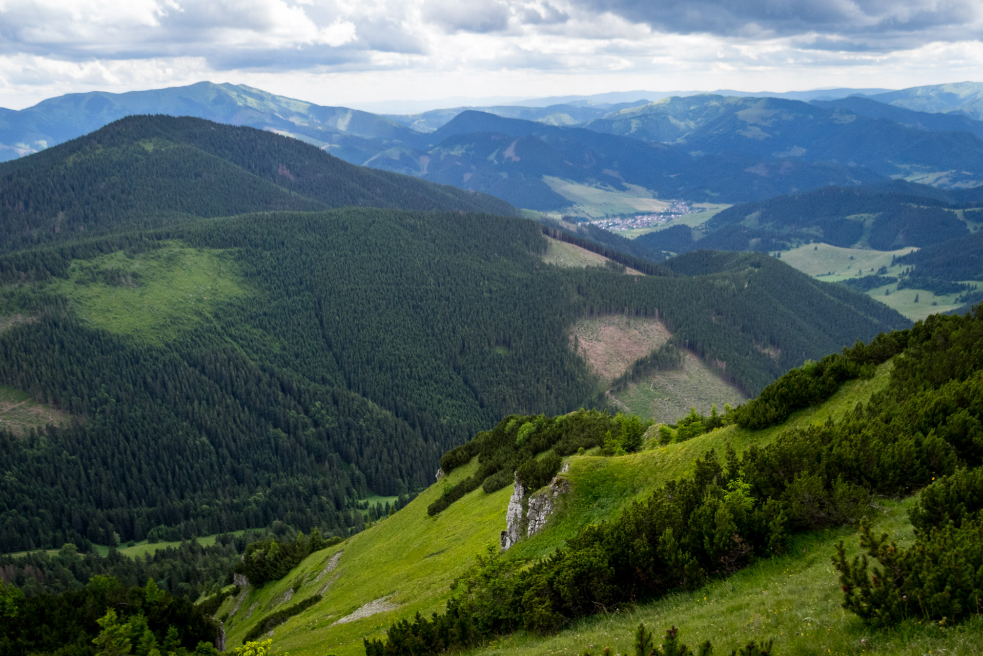 Salatín z Ludrovej cez Úplazy (Nízke Tatry)