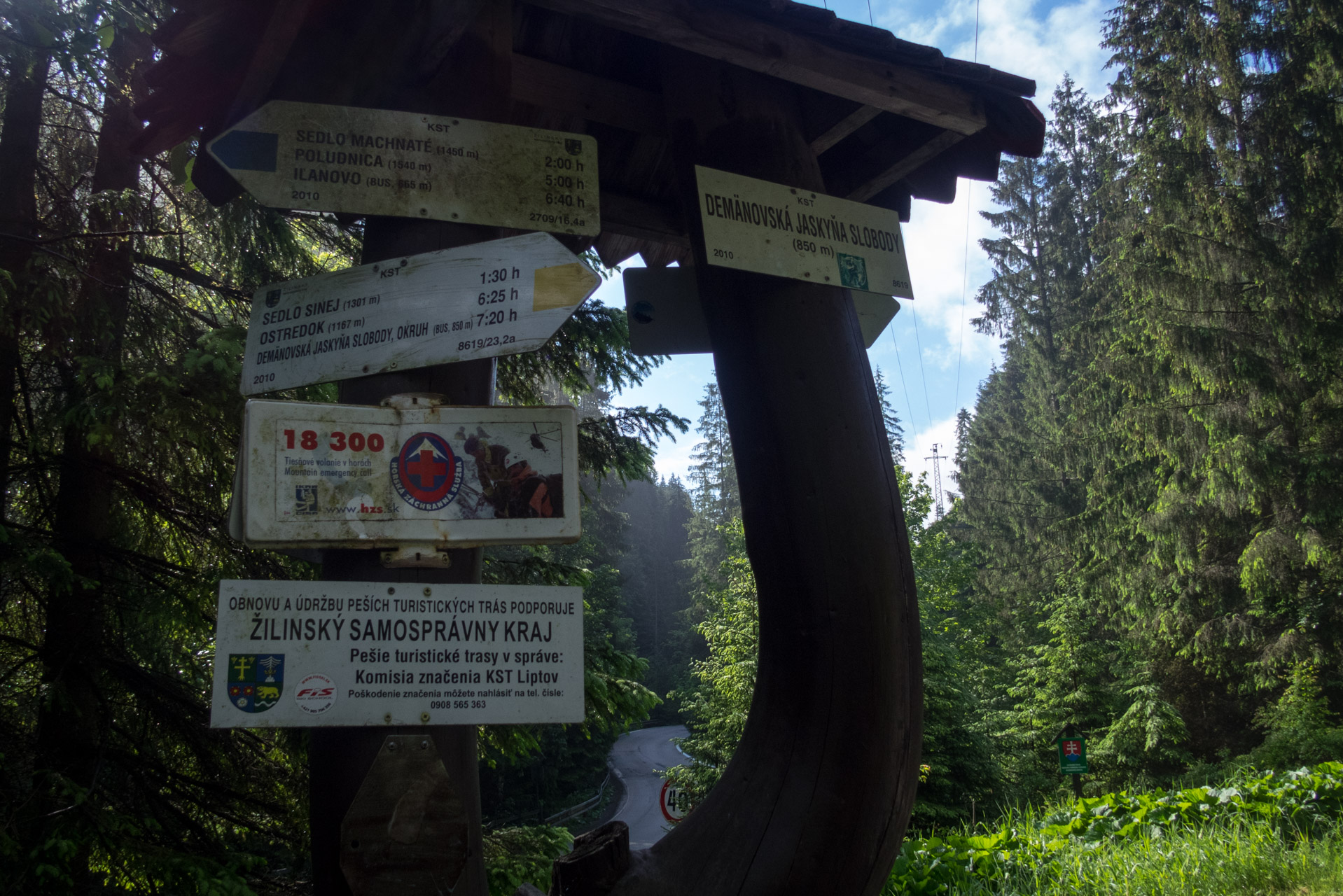 Siná od Demänovskej jaskyne slobody (Nízke Tatry)