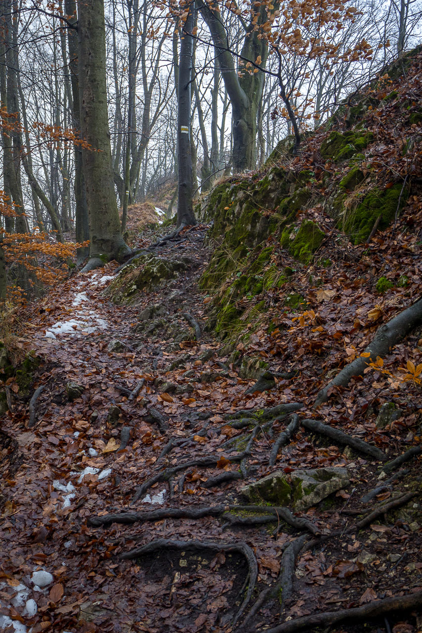 Sivec a Drienkova skala od Ružína (Čierna hora)