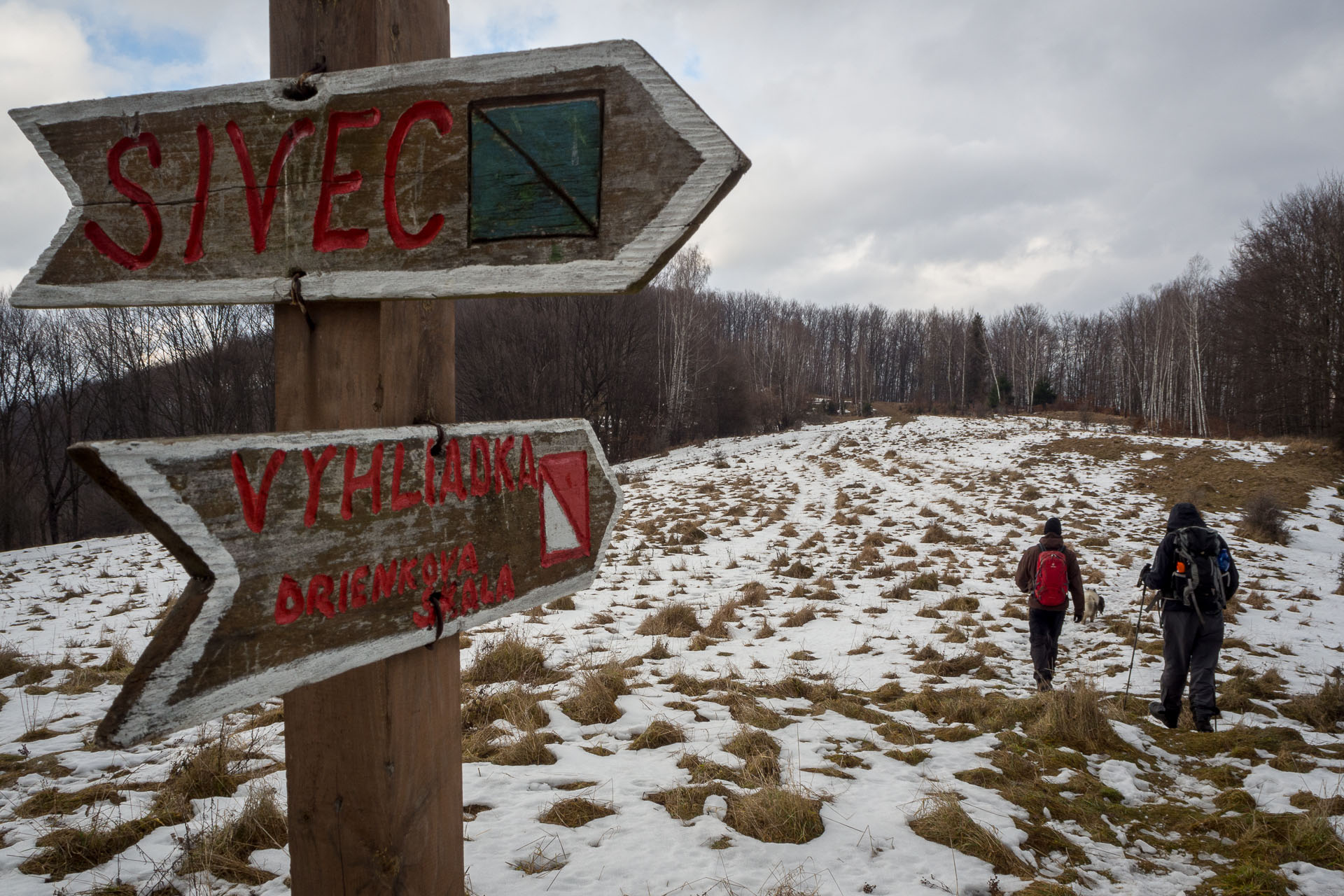 Sivec a Drienkova skala od Ružína (Čierna hora)