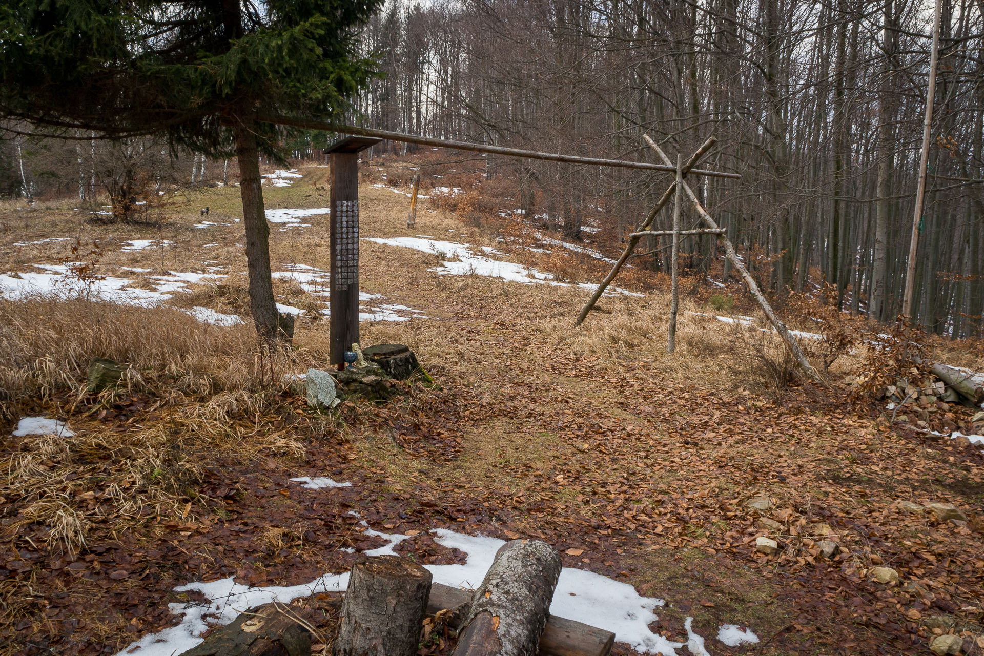 Sivec a Drienkova skala od Ružína (Čierna hora)