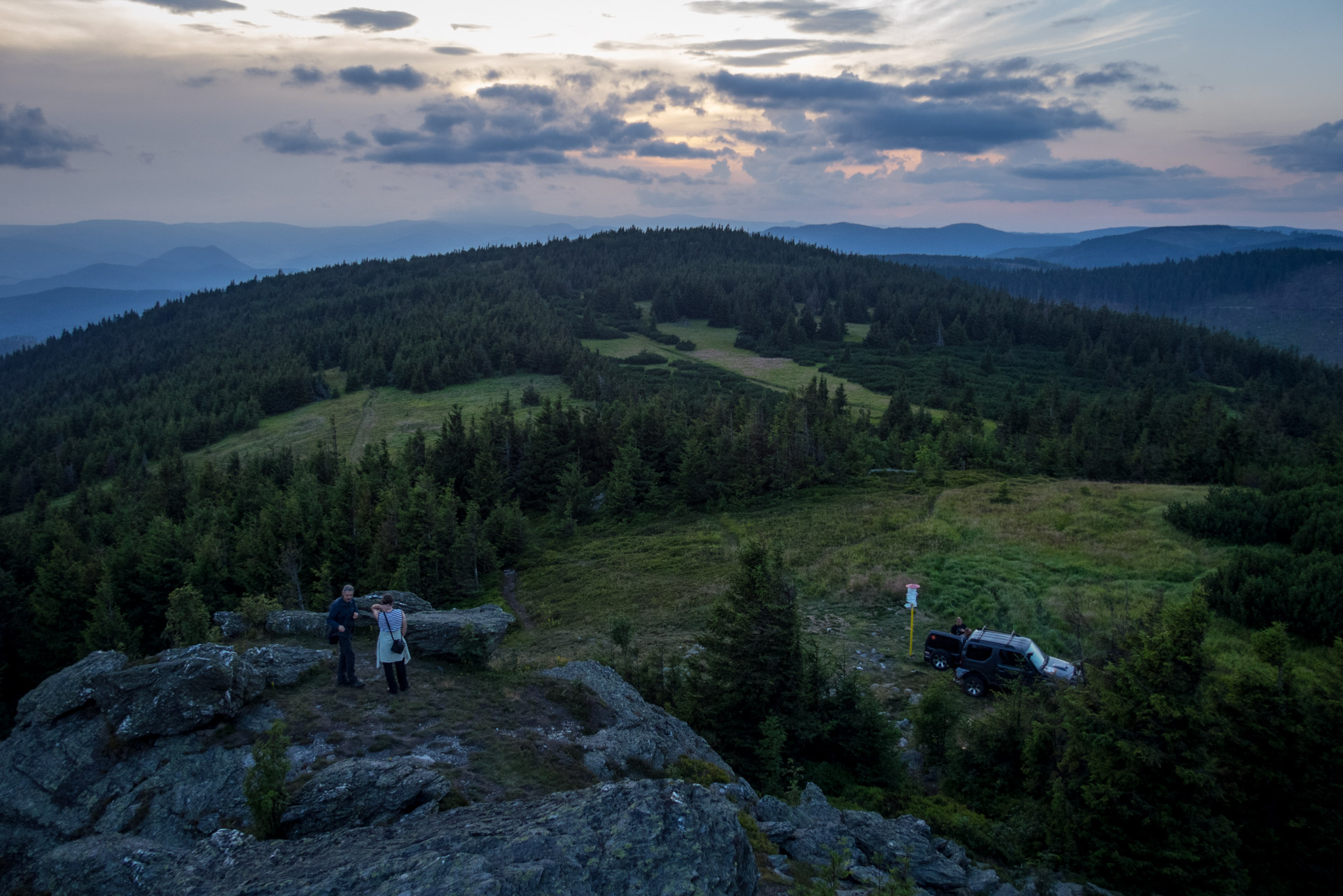 Skalisko z Henclovej (Volovské vrchy)