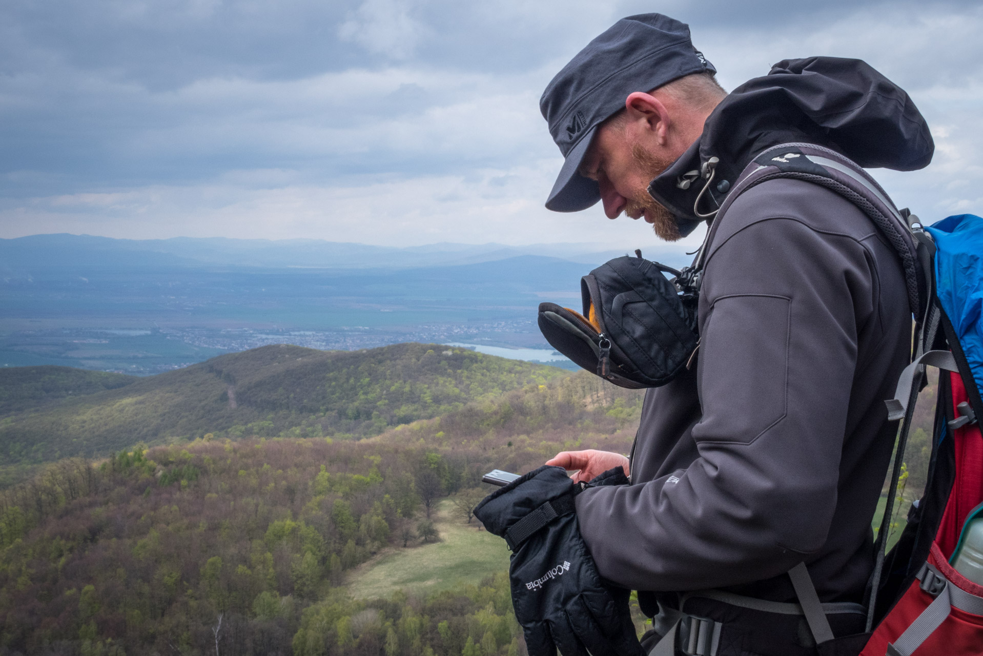 Veľký Milič a Skárošská vyhliadka z László tanya (Slanské vrchy)