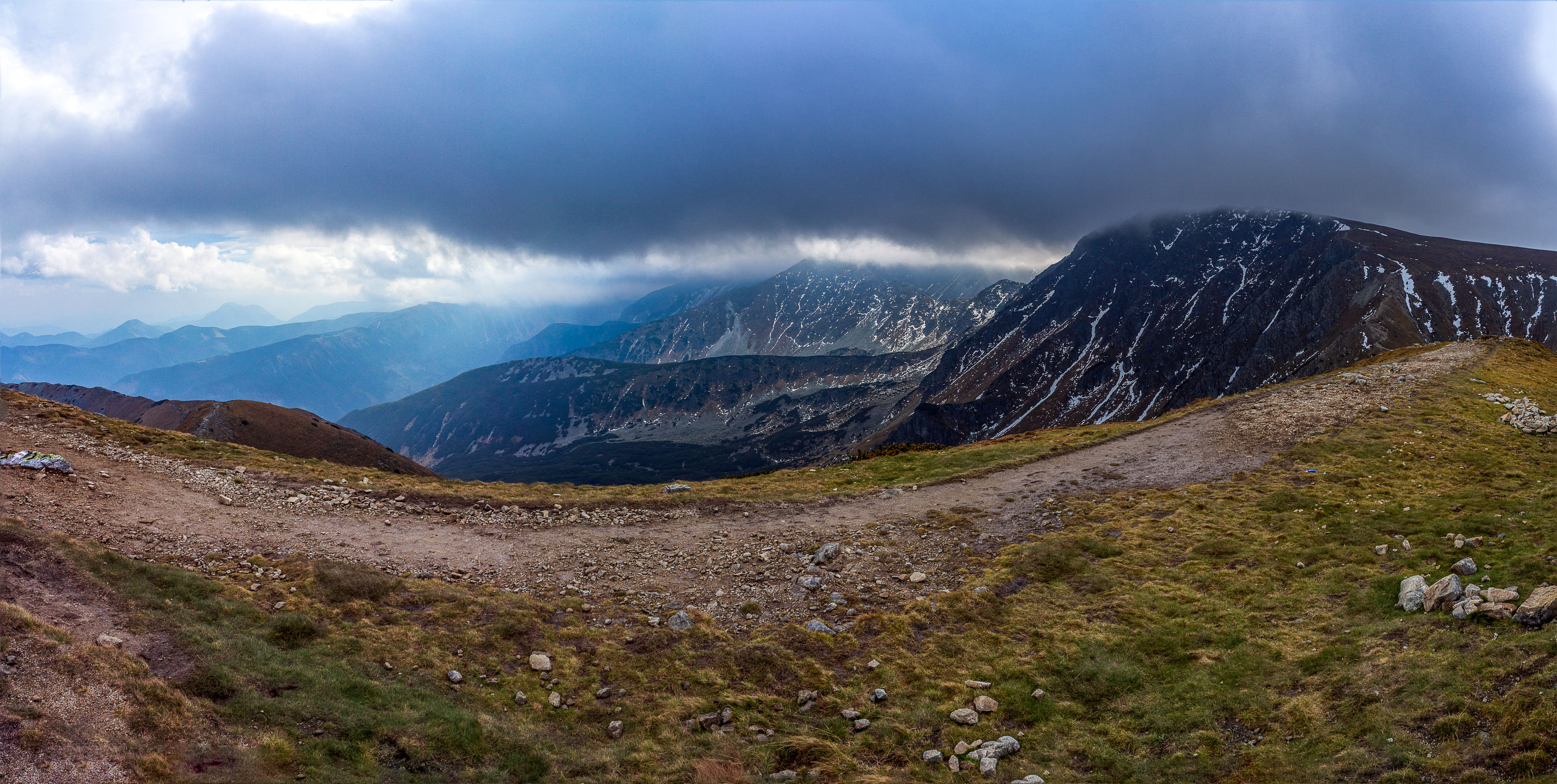 Brestová zo Salatínskej doliny, lanovky (Západné Tatry)