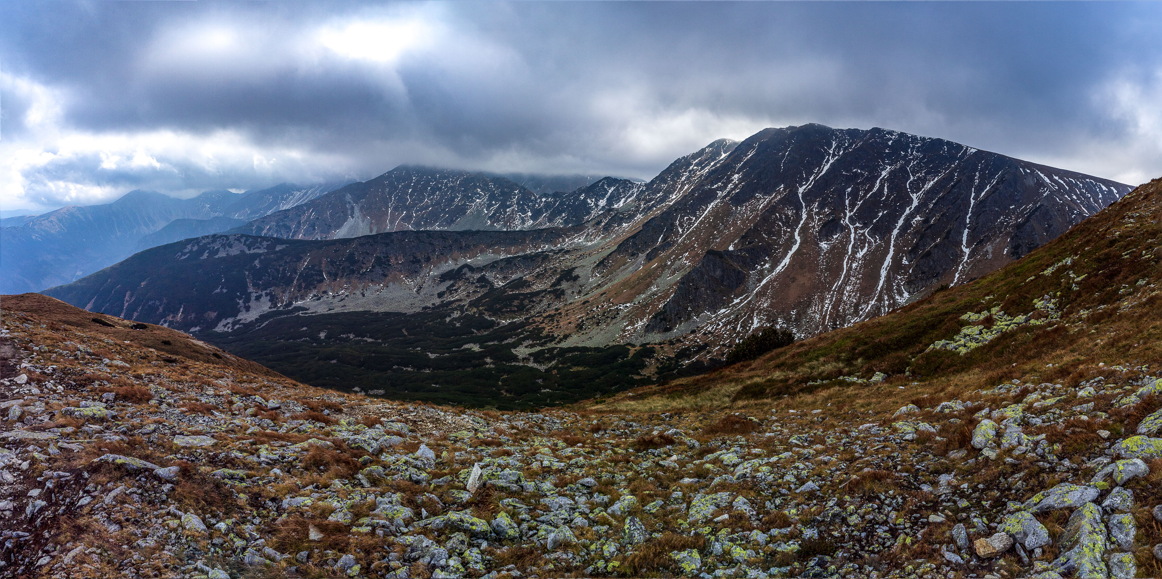 Brestová zo Salatínskej doliny, lanovky (Západné Tatry)