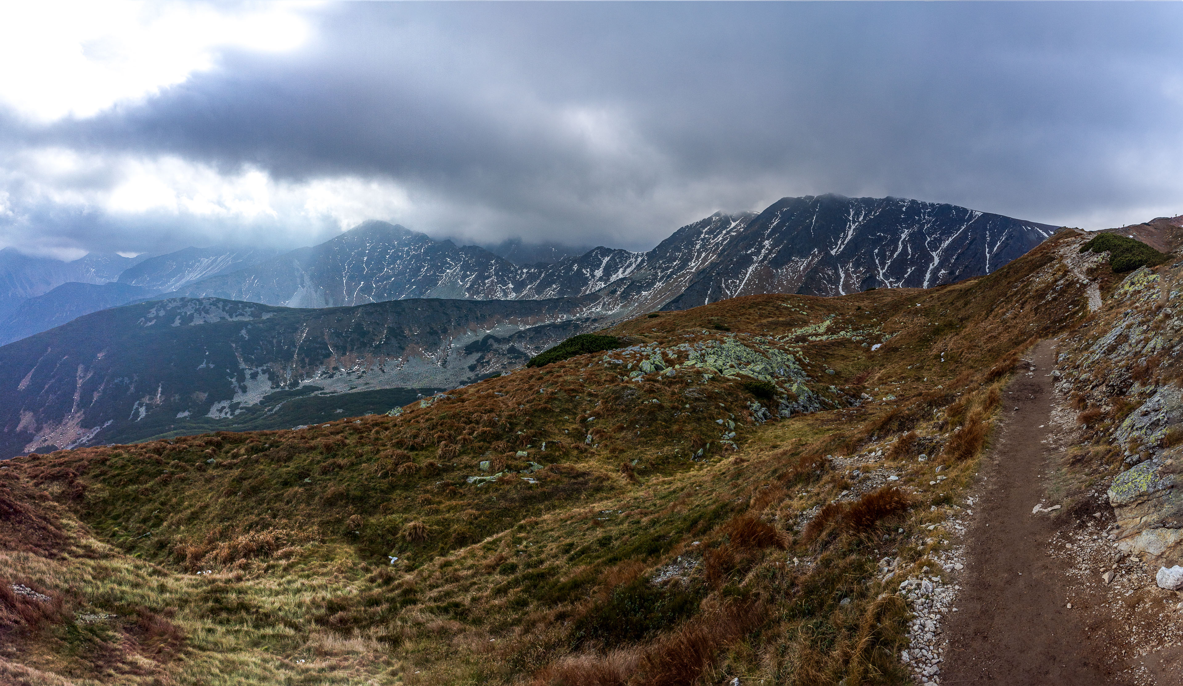 Brestová zo Salatínskej doliny, lanovky (Západné Tatry)