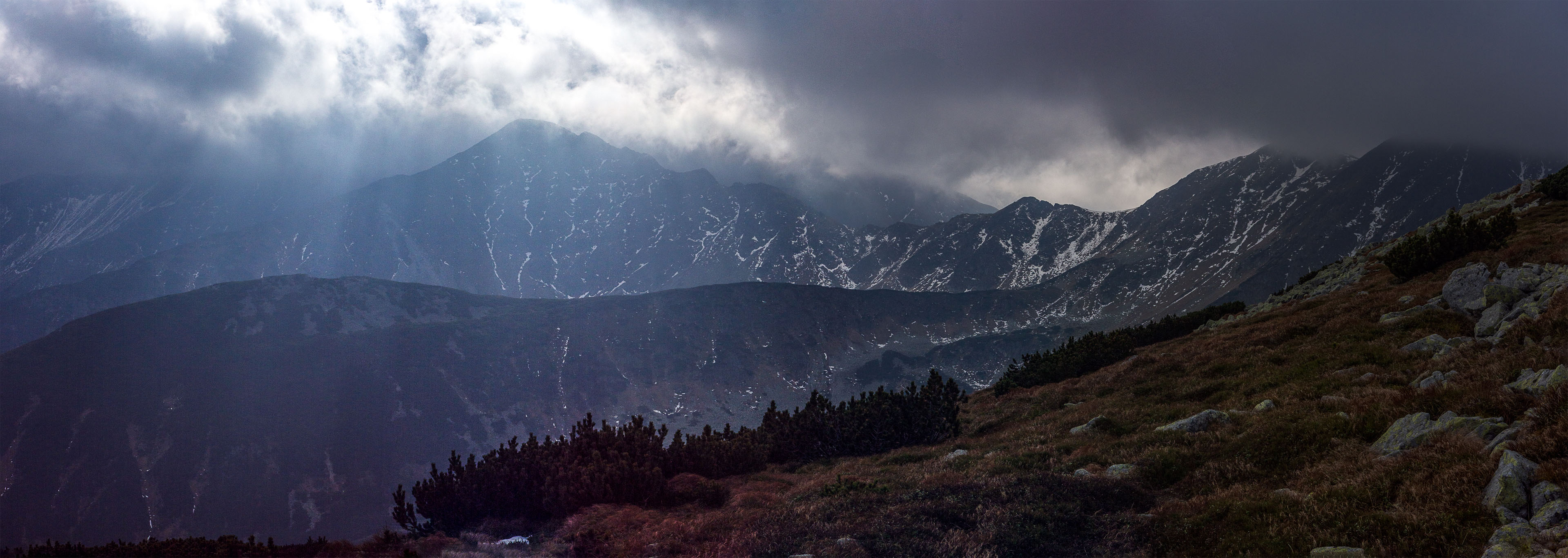 Brestová zo Salatínskej doliny, lanovky (Západné Tatry)