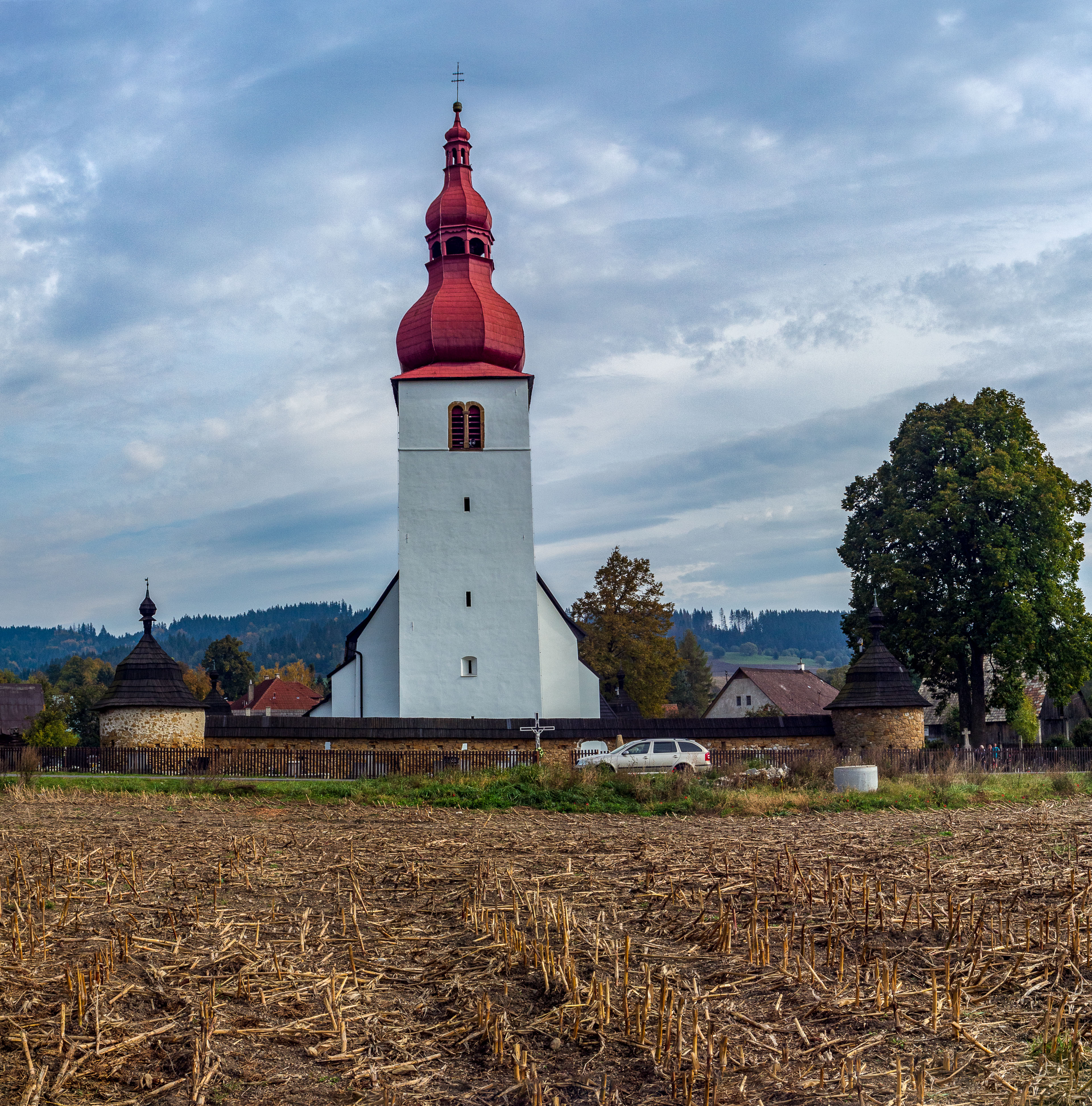 Brestová zo Salatínskej doliny, lanovky (Západné Tatry)