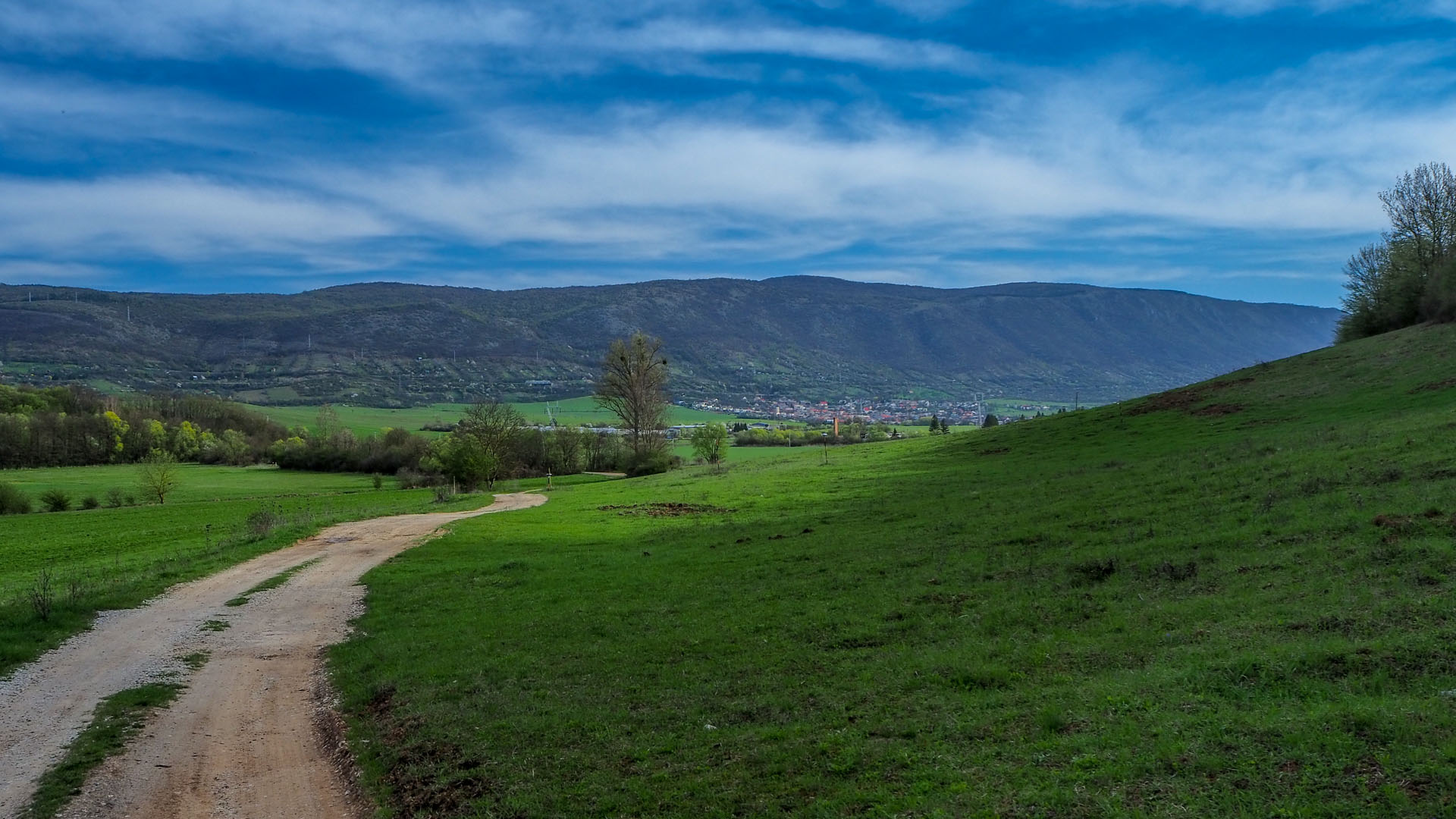 Derenk (Drienky) a hrad Szádvár (Aggteleki-karszt)