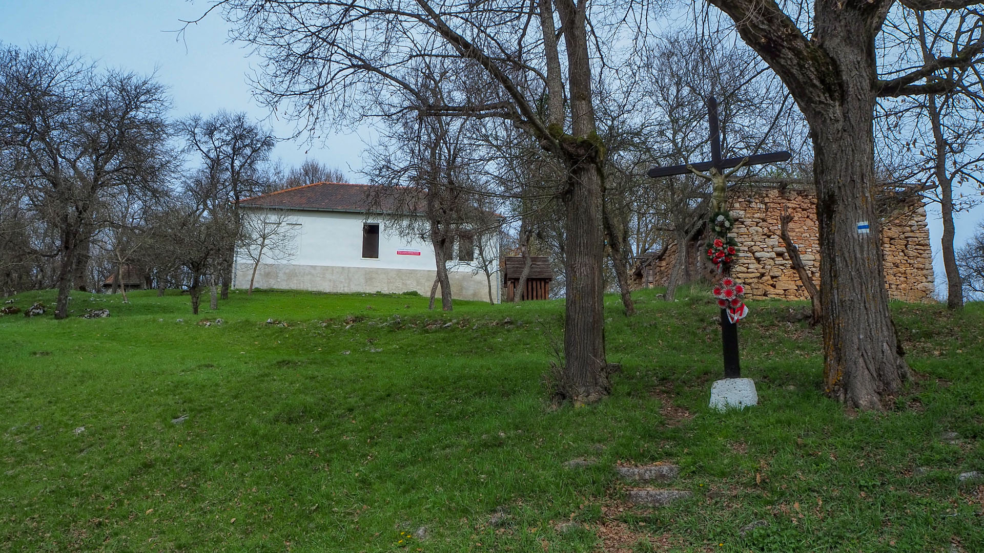 Derenk (Drienky) a hrad Szádvár (Aggteleki-karszt)