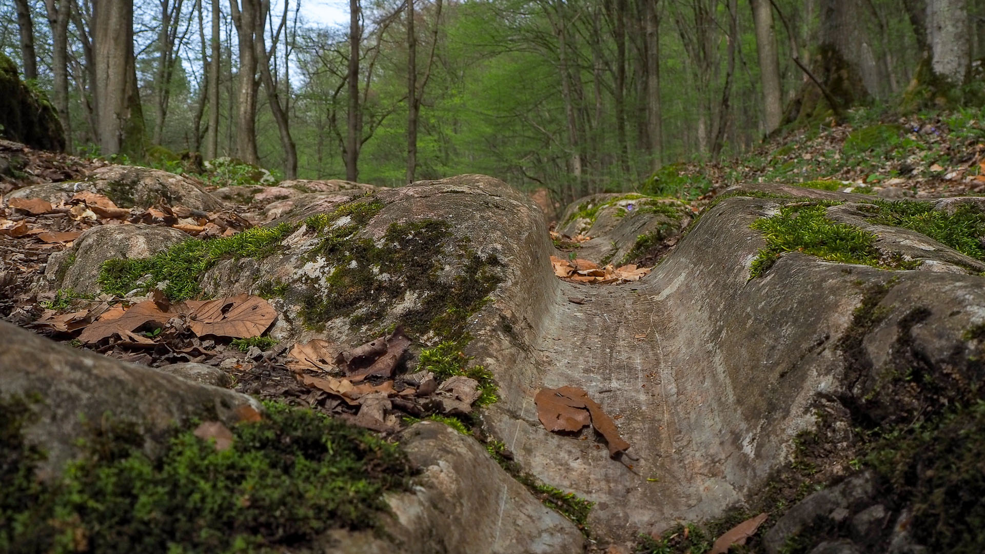 Derenk (Drienky) a hrad Szádvár (Aggteleki-karszt)