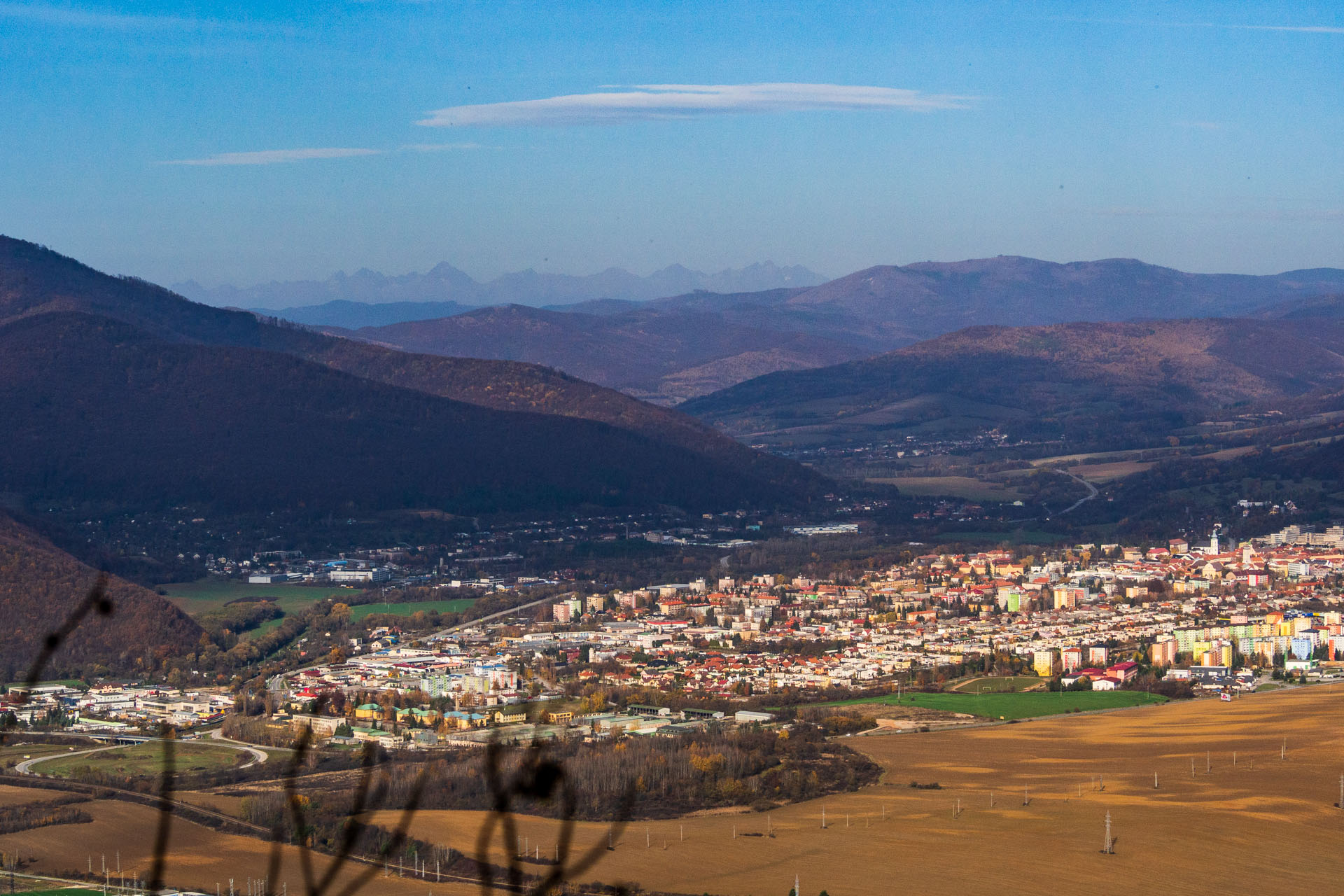 Dievčenská skala z Jablonovského sedla (Slovenský kras)