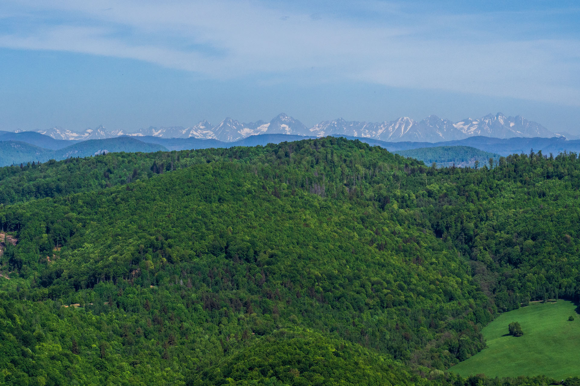 Gerlašská skala a Zvonárka z Honcov (Slovenský kras)