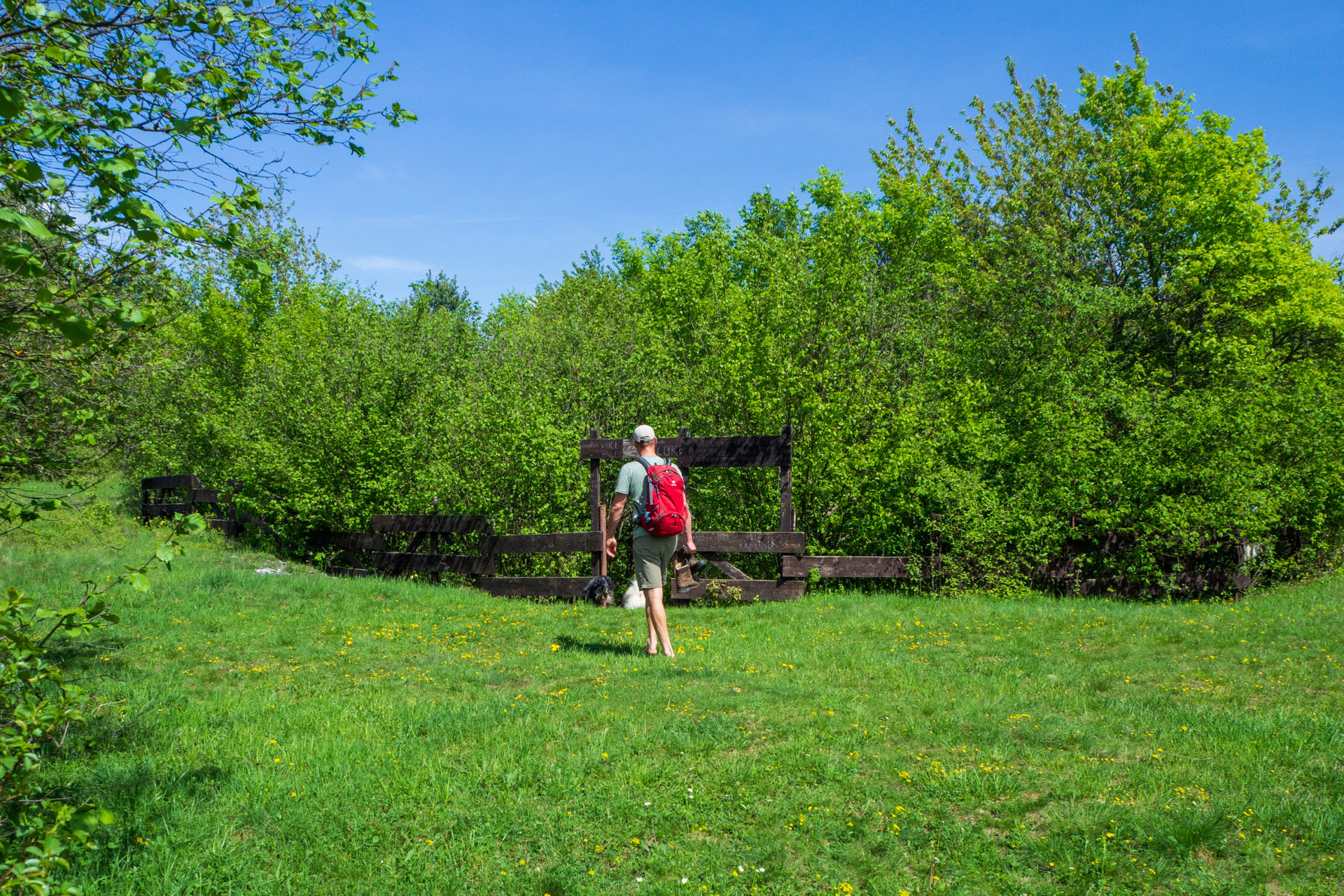 Gerlašská skala a Zvonárka z Honcov (Slovenský kras)