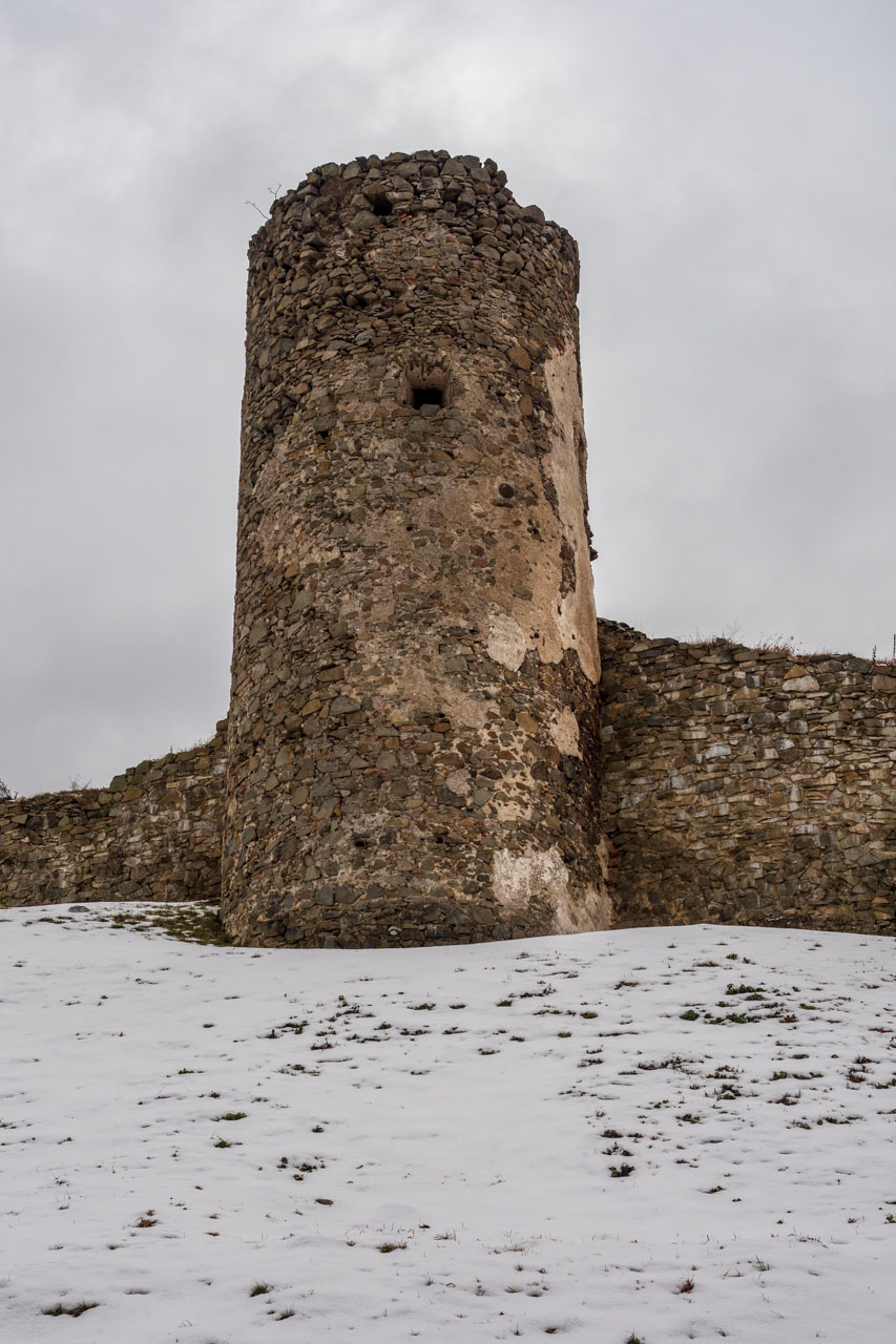 Hrad Šariš z Veľkého Šariša (Šariš)