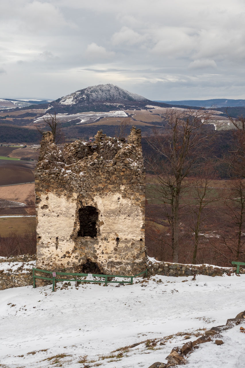 Hrad Šariš z Veľkého Šariša (Šariš)